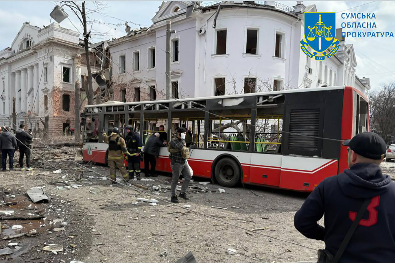 Orosz rakéta talált el egy buszt Ukrajnában, kilencen meghaltak