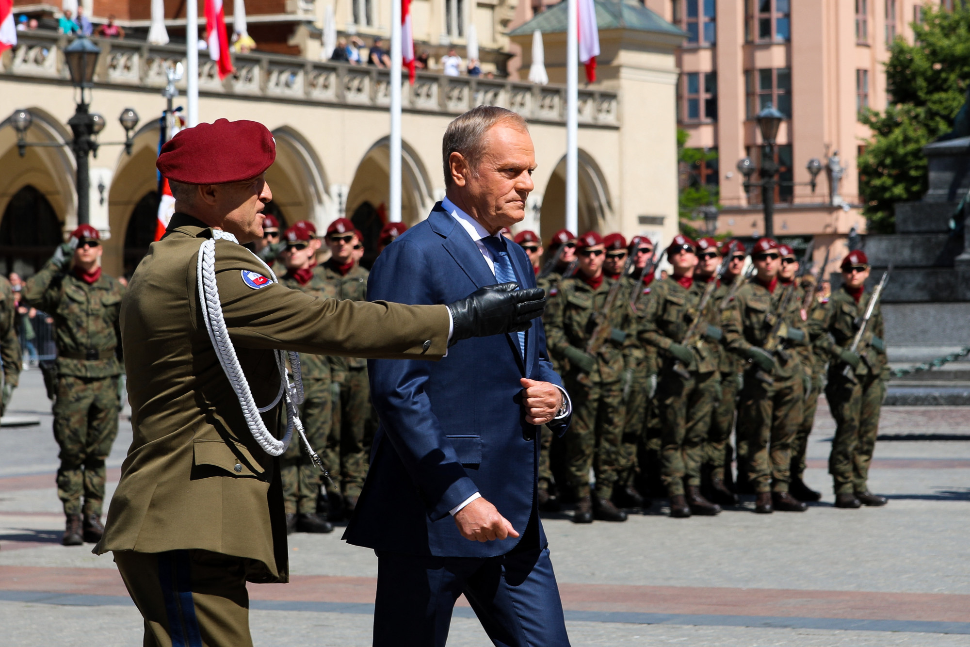 Engedélyezte az EU, hogy a lengyelek védelmi kiadásokra fordítsák a Helyreállítási Alap pénzeit