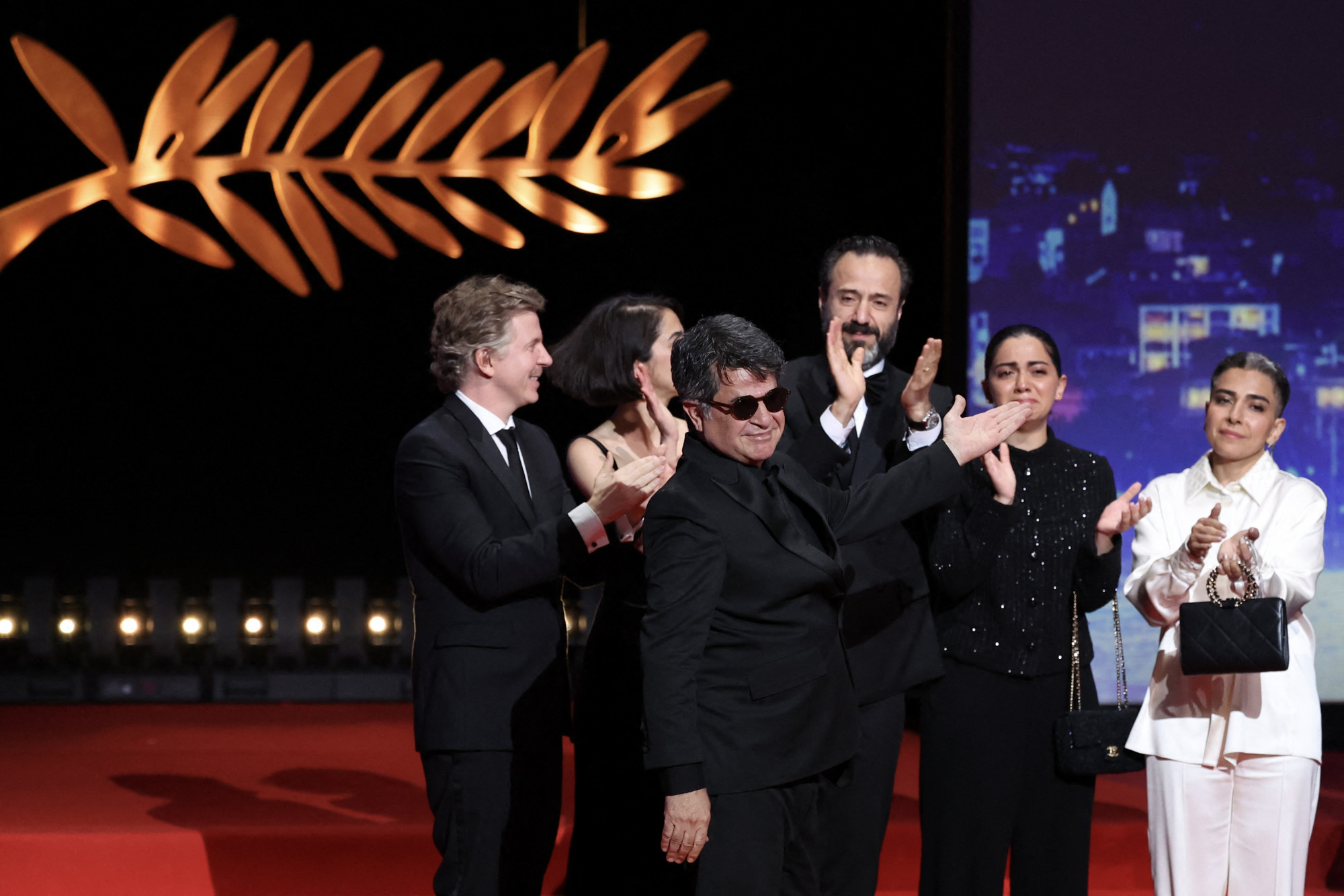 Titokban forgatott iráni film nyerte az Arany Pálmát Cannes-ban