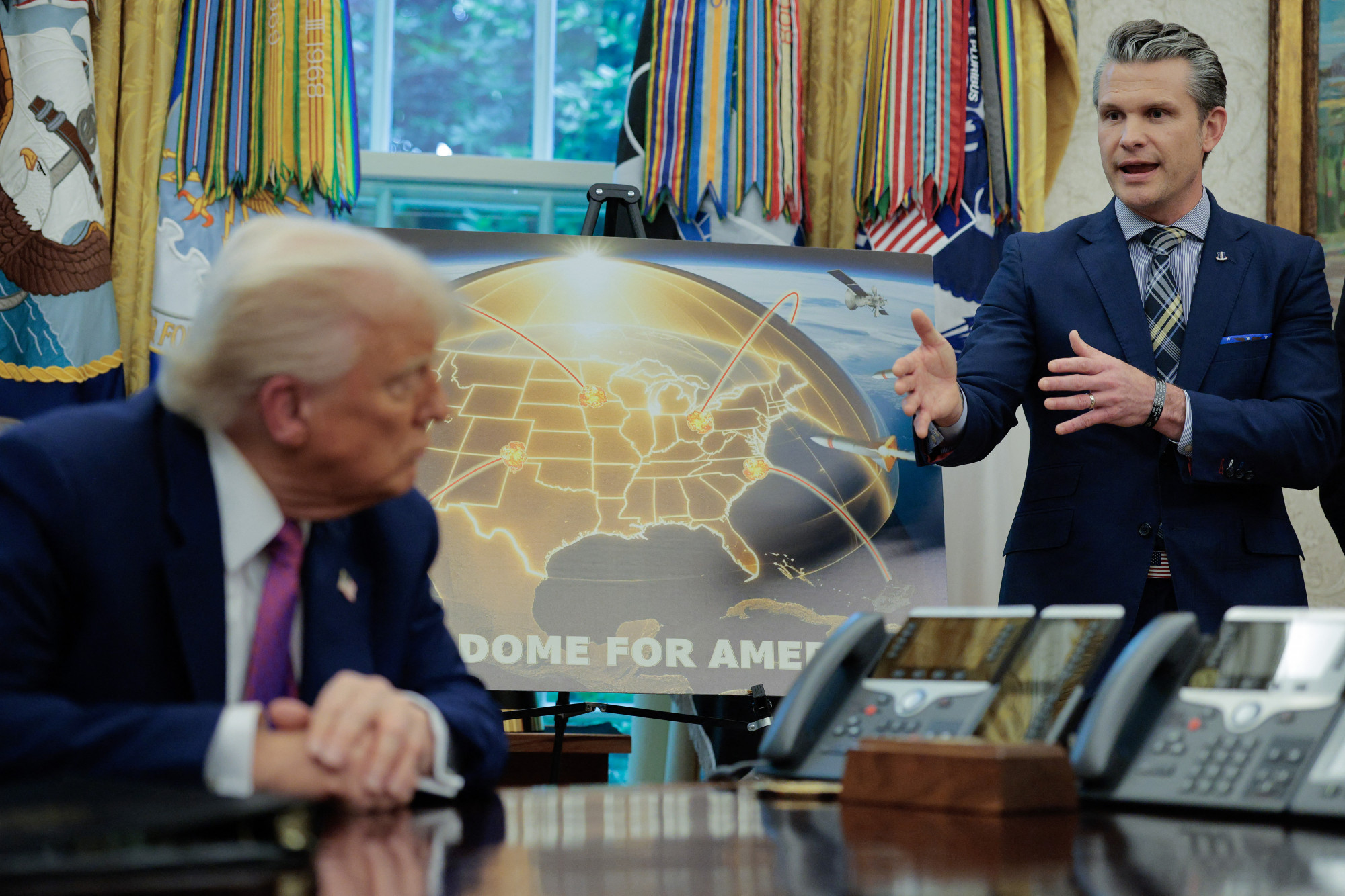 Felfoghatatlan pénzekbe kerülne a Trump-féle Aranykupola, a program a fegyverkezés és az űrverseny fellángolását is elhozhatja