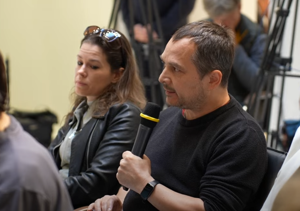 Lázár szerint a telexes újságíró nem tudhatja előre, féltenie kell-e az egzisztenciáját, vagy sem