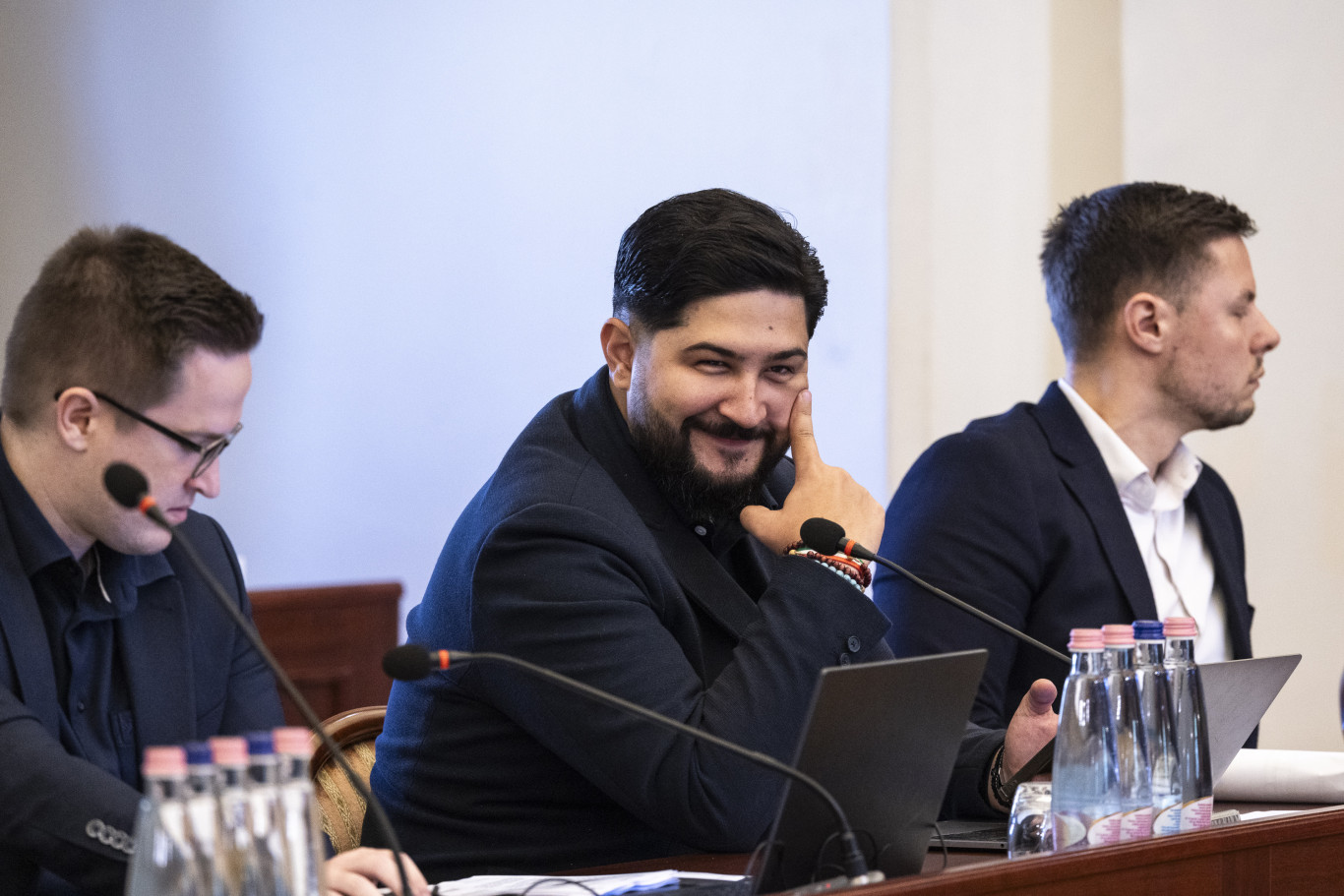 Feljelentéskiegészítést rendeltek el a fideszes Radics Béla rejtélyes alapítványának ügyében