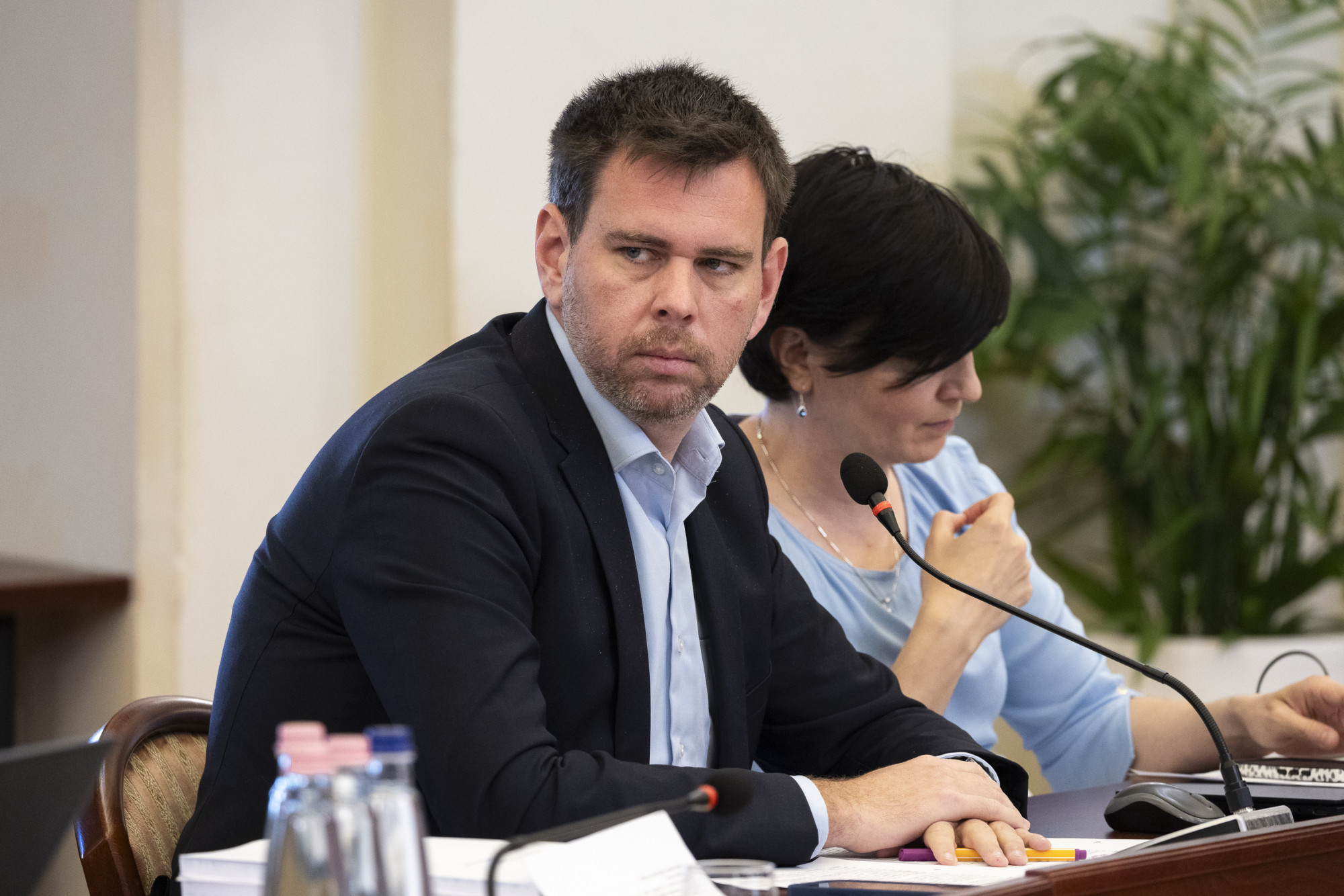 Vészforgatókönyvet, rendkívüli közgyűlést és politikai nyomásgyakorlást akar Vitézy és Baranyi