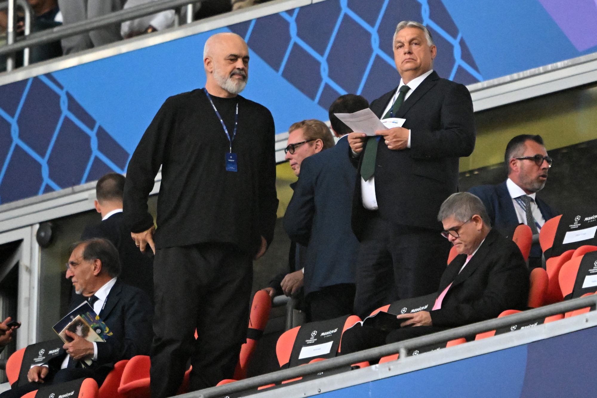 Orbán máris arrébb csúsztatta a mindenki által kiröhögött jóslatának a dátumát, hogy mikor játszik világbajnoki döntőt a magyar válogatott