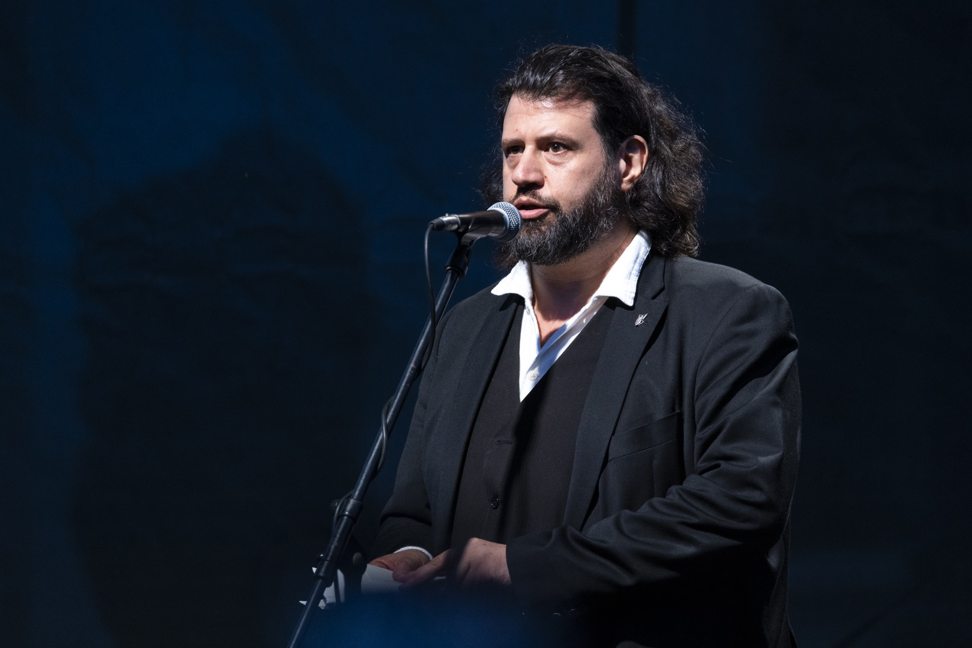 Látó János, Juhász Péter Zsolt bácsis forrása is felszólal a Puzsér Róbert-féle vasárnapi tüntetésen a Kossuth téren