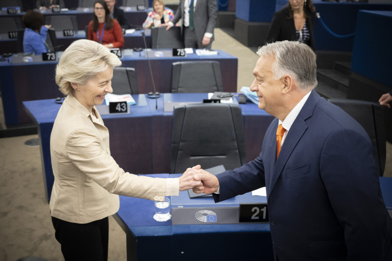 Az Európai Bizottság az egész uniós költségvetést a demokratikus normák betartásához kötné