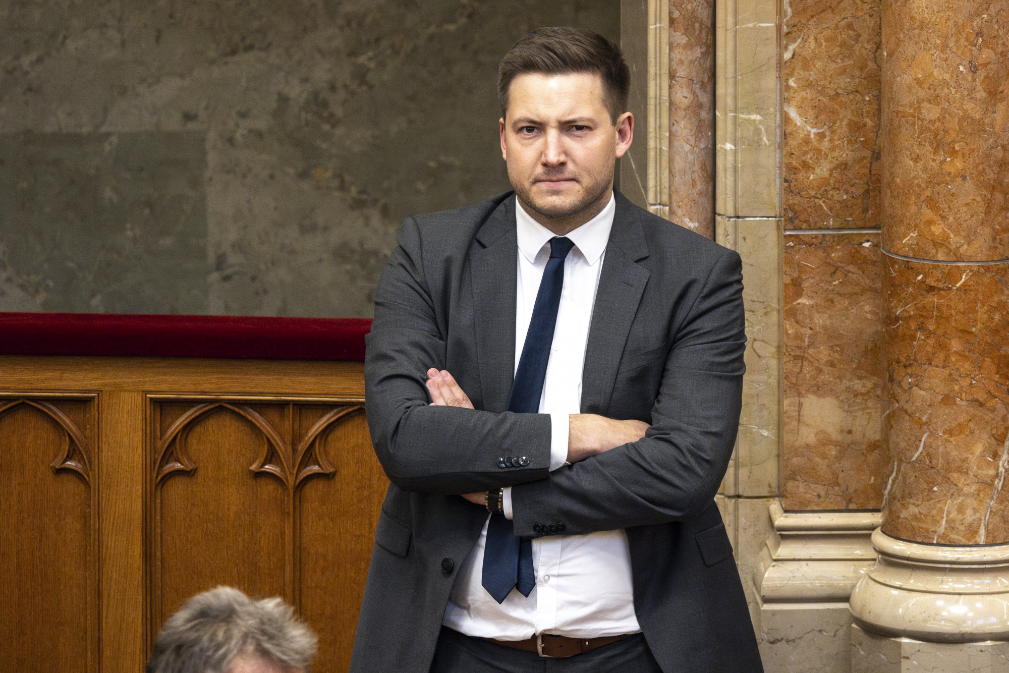 Bukta a mandátumát az ember, akinek a titkosszolgálatokat kellett volna felügyelnie