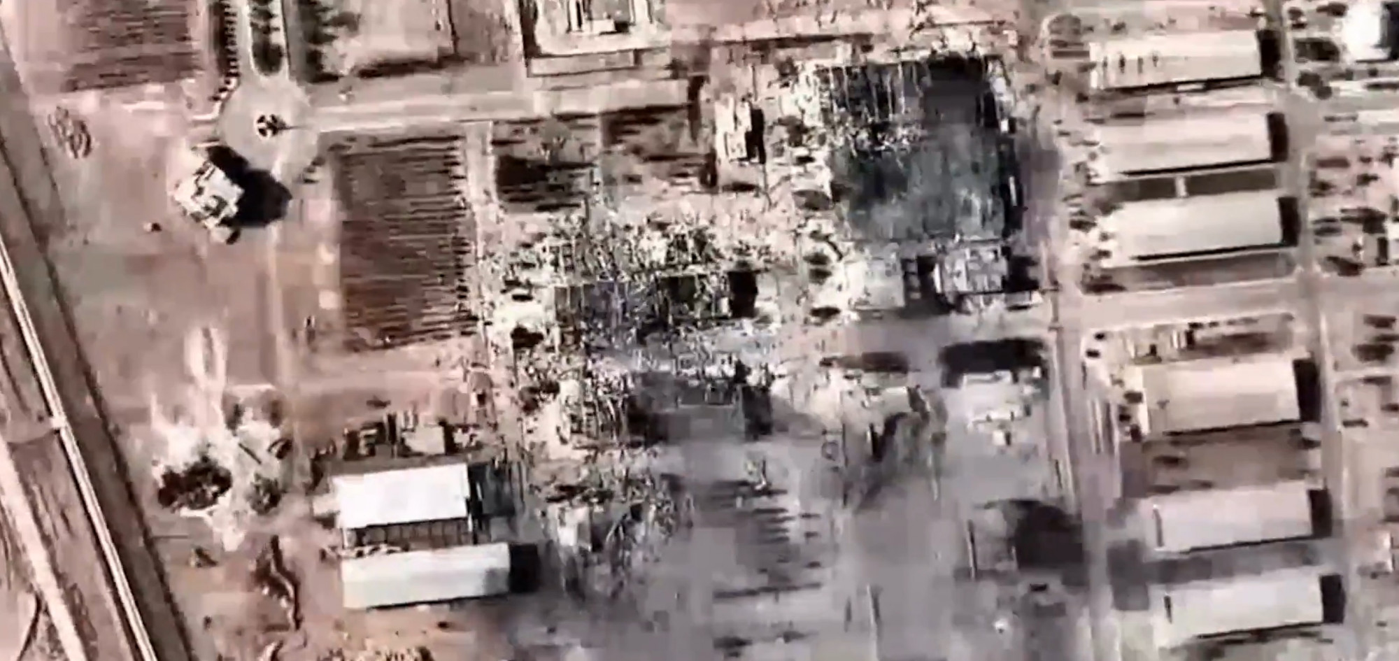 Az iszfaháni reaktorüzemanyag-gyárat bombázta az izraeli légierő