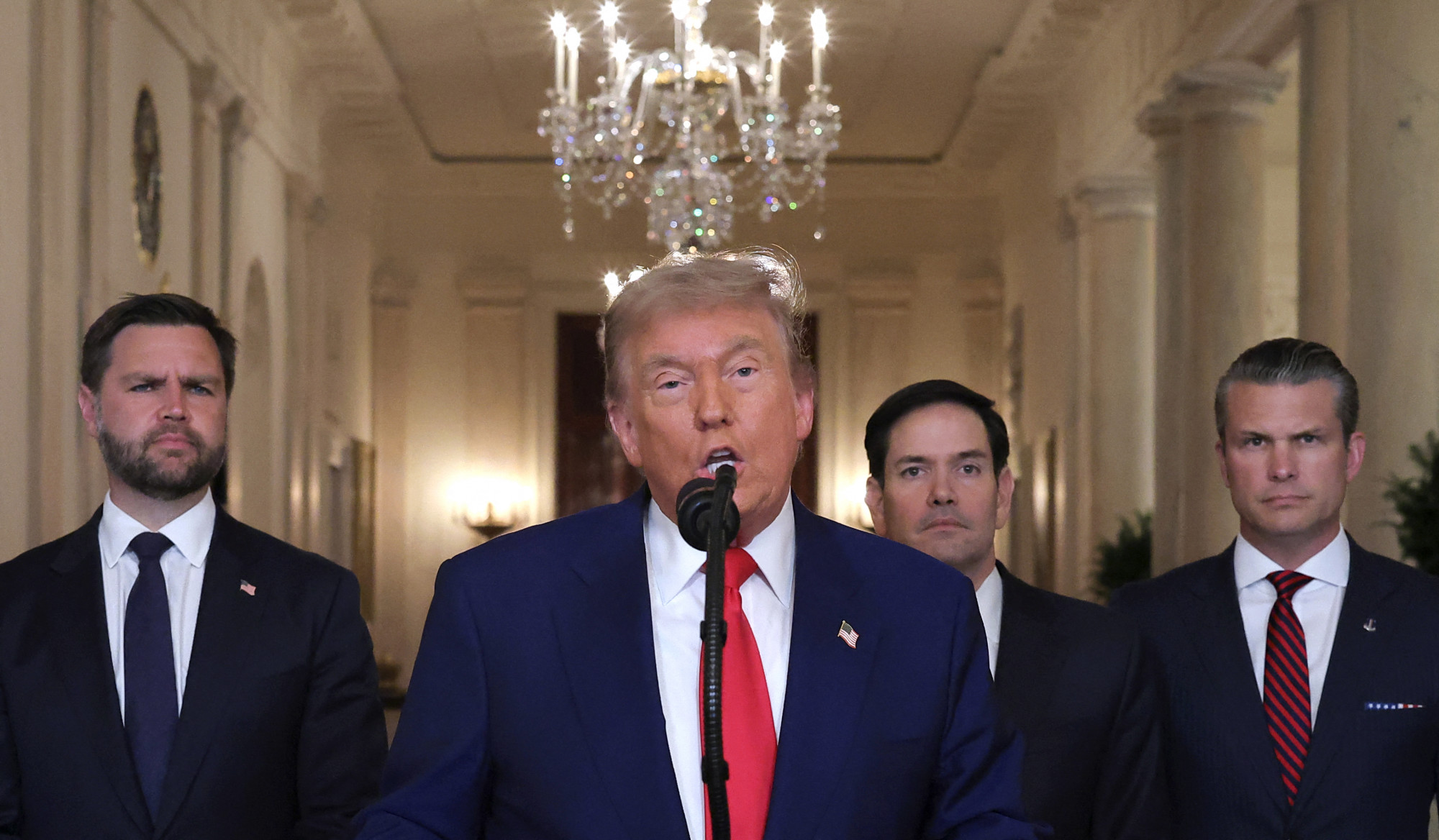 Hiába figyelmeztette Trump Izraelt, hogy ne dobja le a bombákat, a légierő csapást mért egy iráni radarra