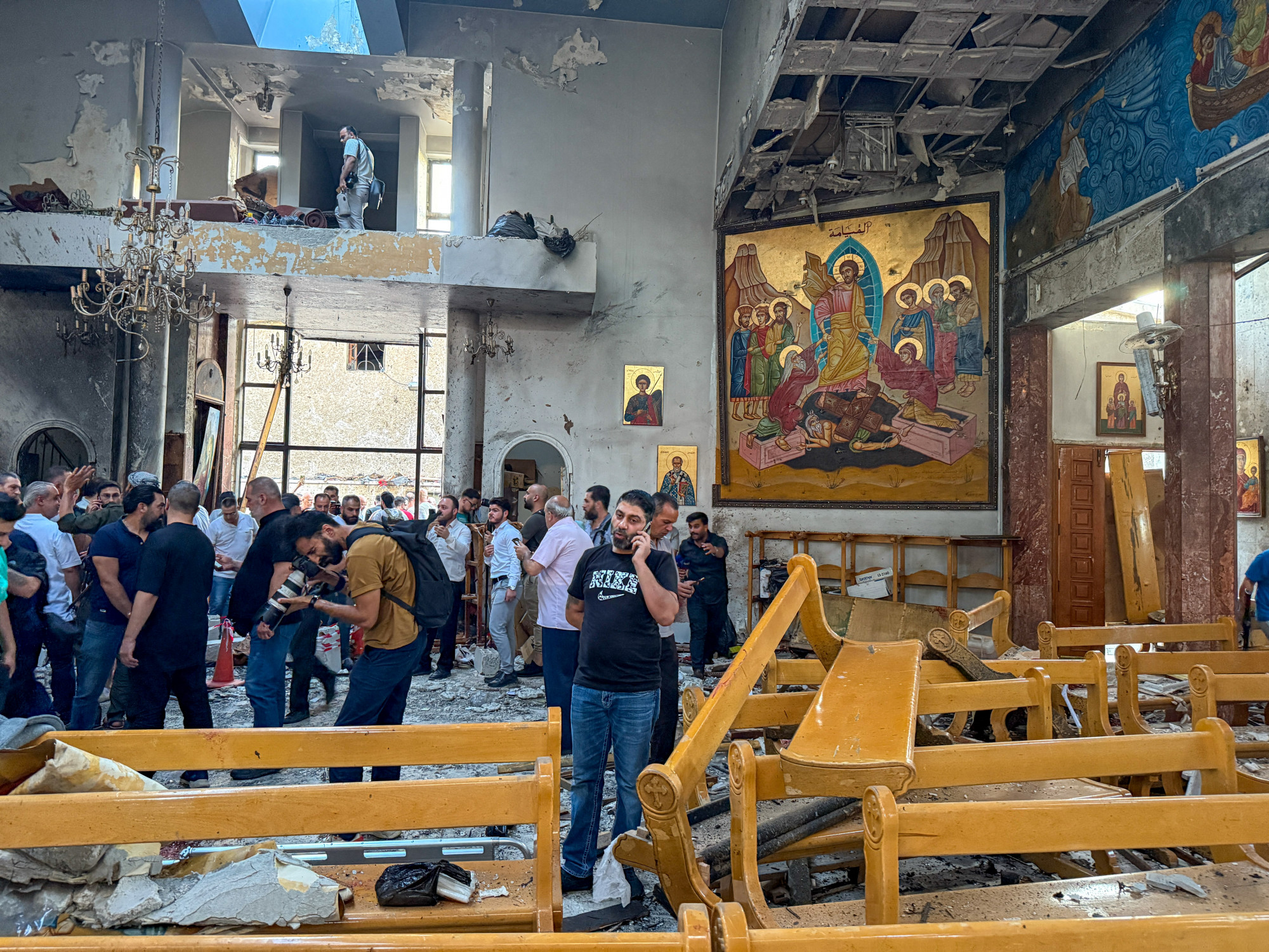 Öngyilkos merénylő robbantott egy damaszkuszi ortodox templomban, 22 ember meghalt a támadásban
