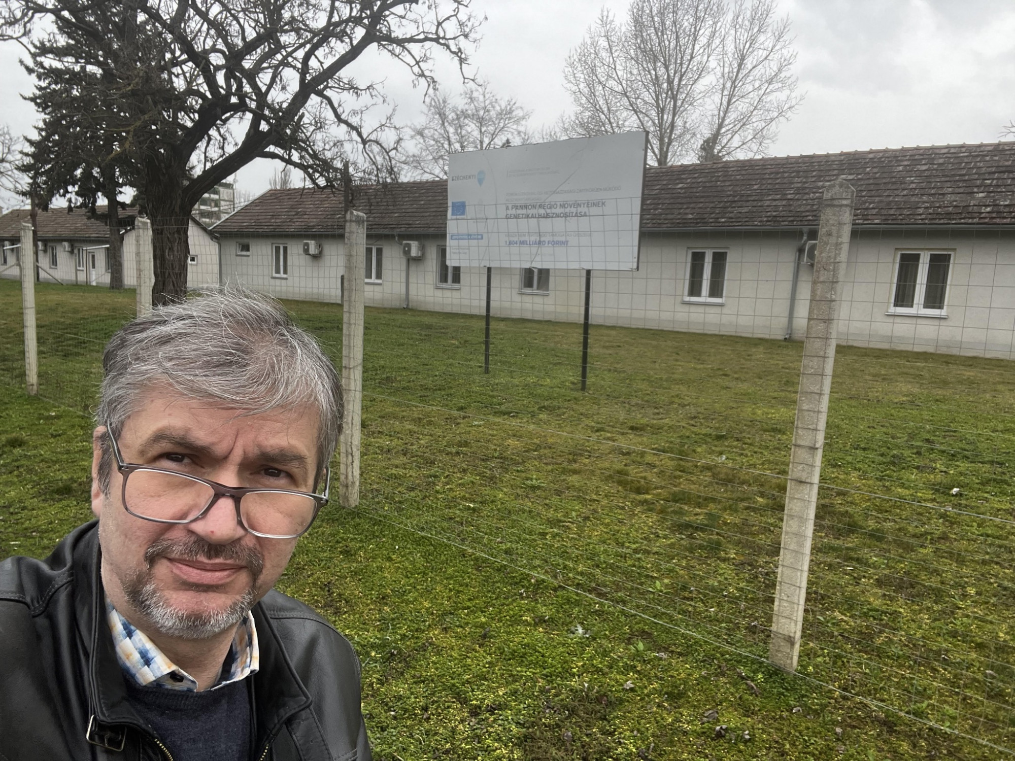 Meglepő fordulat: Hadházy semmit nem talált az 1,6 milliárdos uniós támogatásból létrehozott növénygenetikai kutatóközpontban