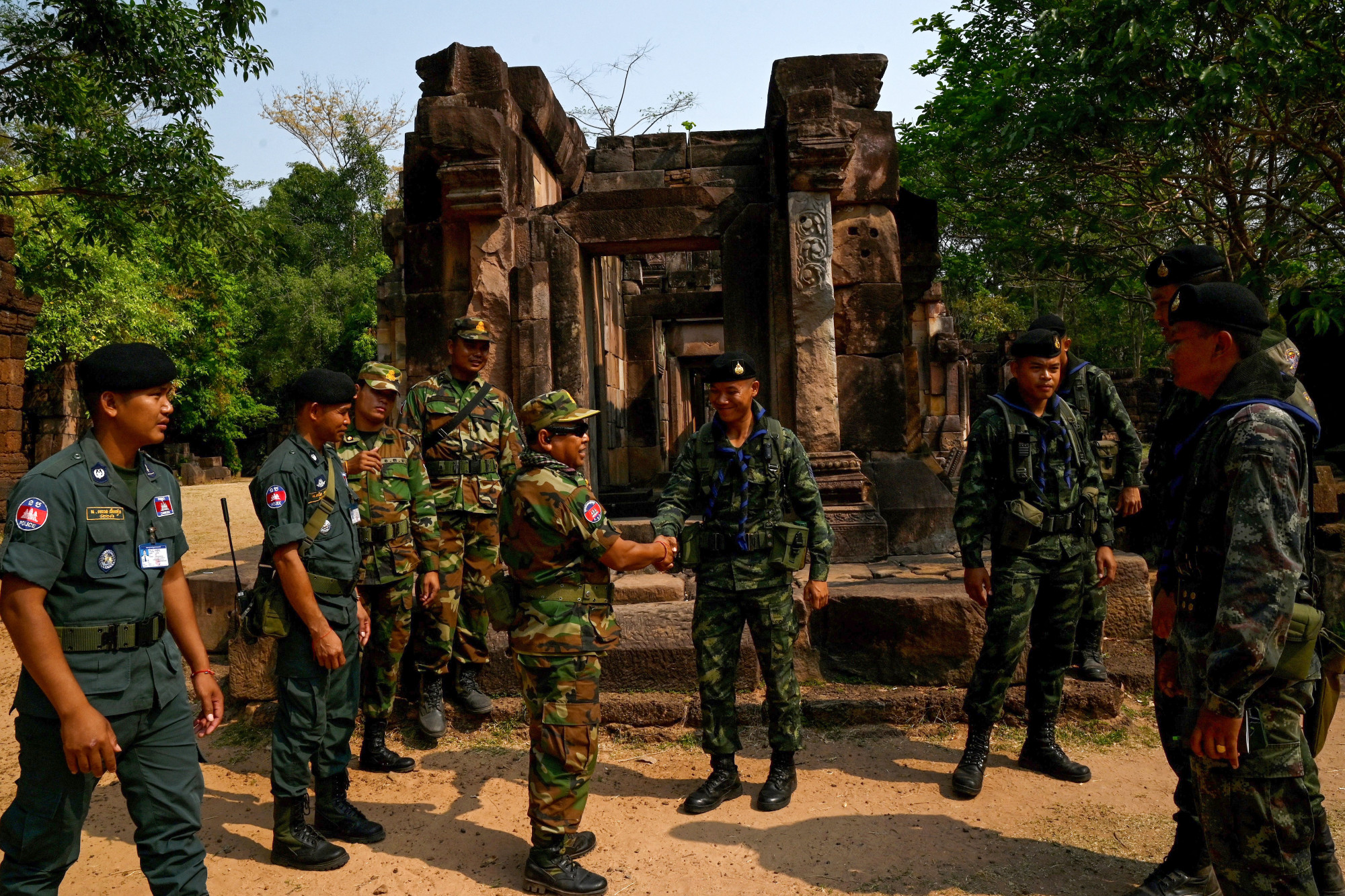 Egyre nő a feszültség Thaiföld és Kambodzsa határán, már F-16-osokat is bevetettek