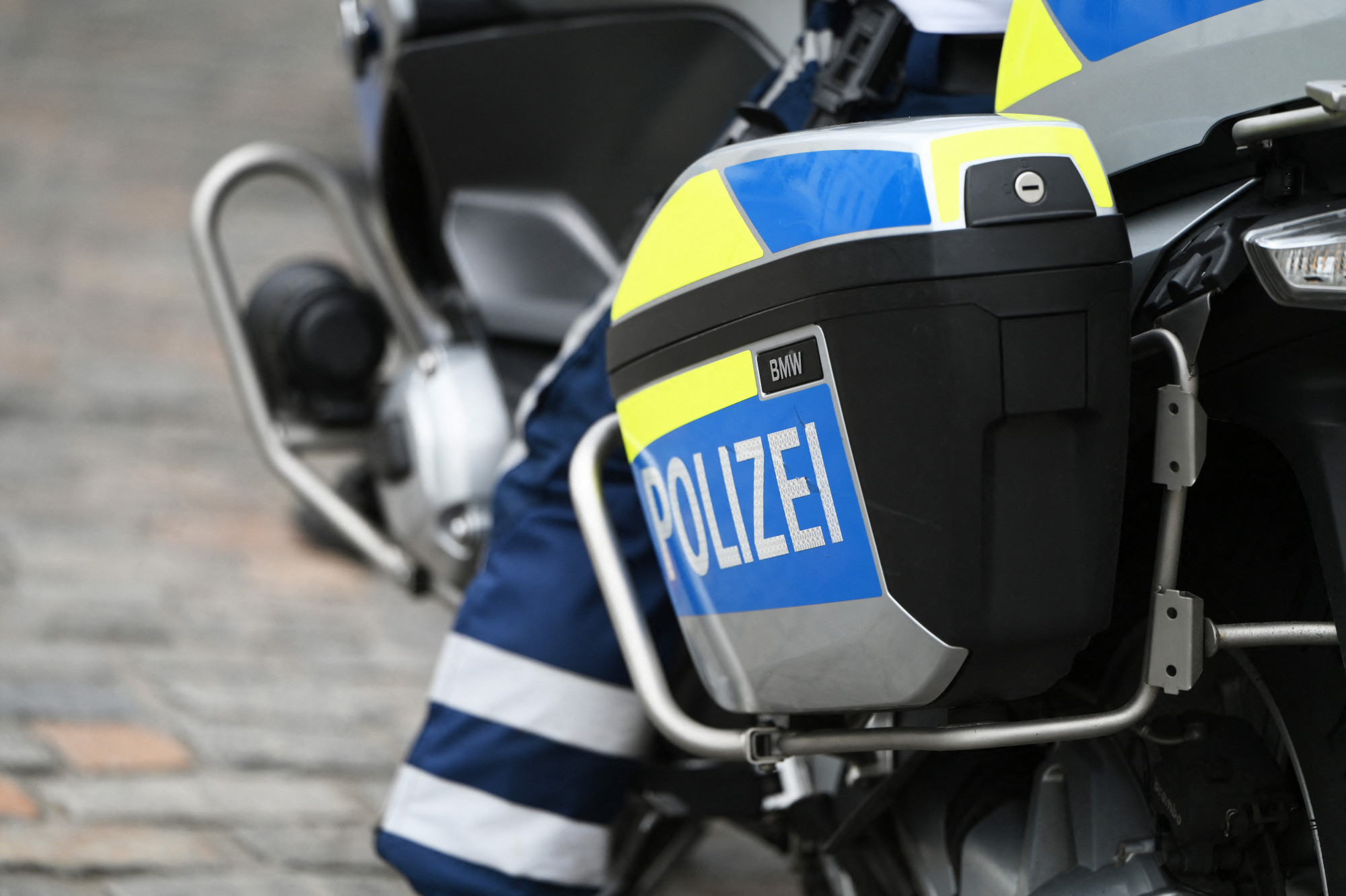 Sorozatgyilkosként akart híres lenni a kétgyermekes anya, 27 késszúrással ölte meg a fétisoldalon megismert férfit