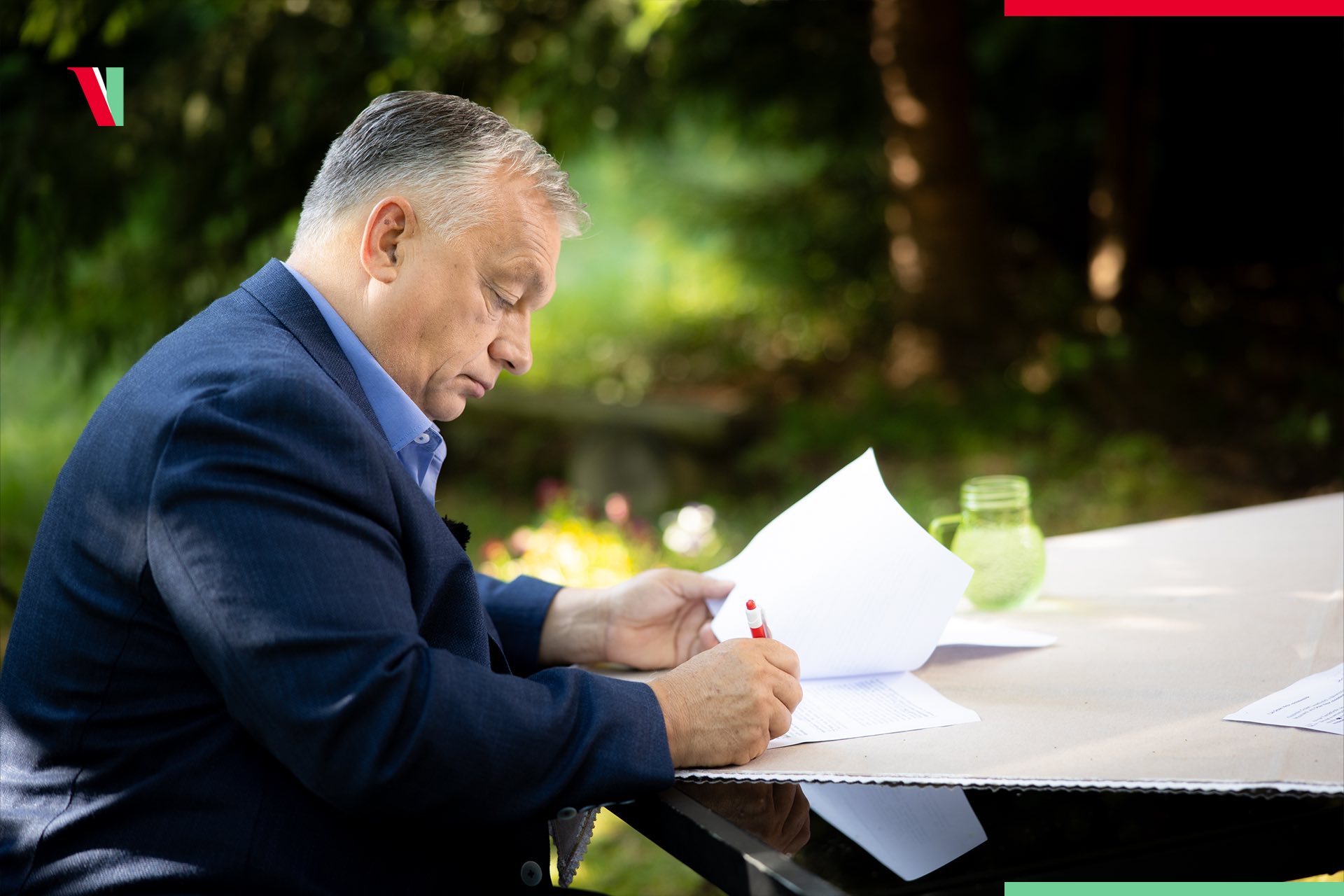 Enigmatikusan hangol Orbán a tusványosi beszédére
