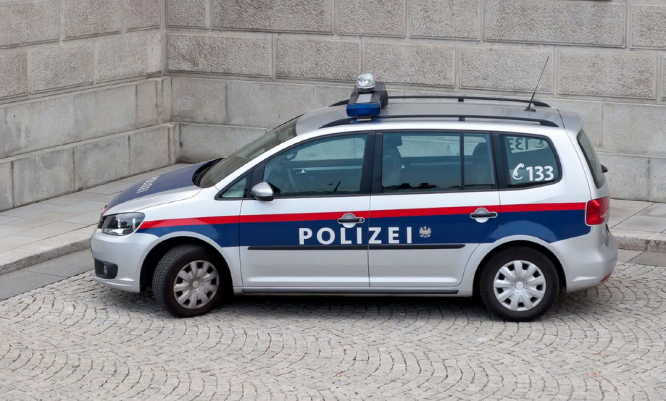 Betörők elleni lövöldözés Salzburgban: egy magyar férfi halála és a nő letartóztatása