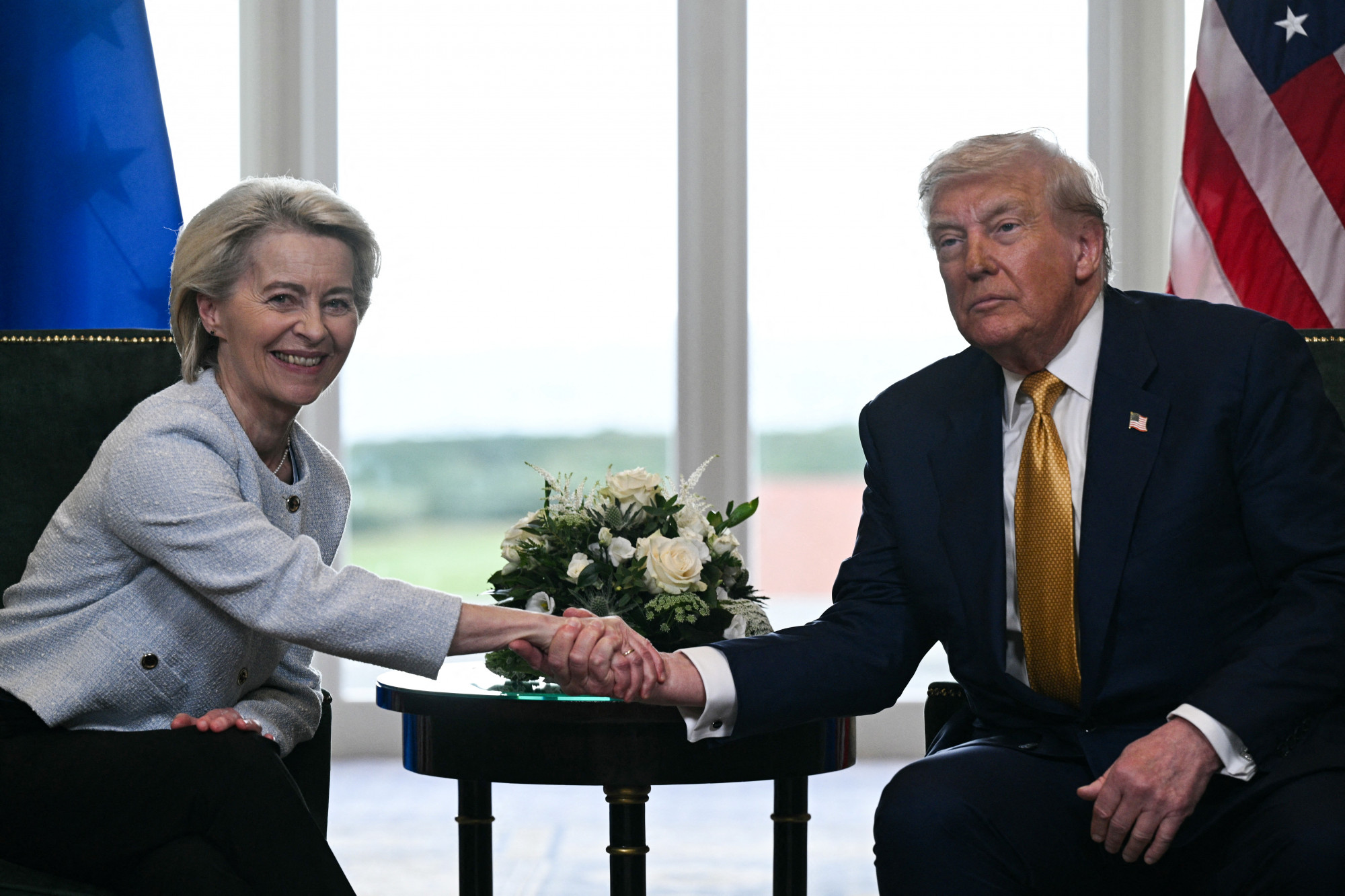 Trump szerdán tárgyal Zelenszkijjel és európai vezetőkkel