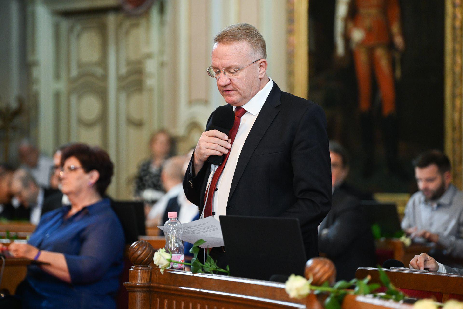 Lemondott frakcióvezetői posztjáról az MNB-botrányban érintett szegedi fideszes képviselő Kép