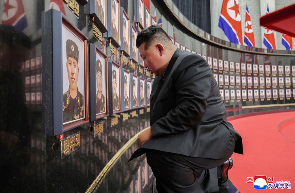Kim Dzsongunnak „fáj a szíve” az oroszok oldalán meghalt észak-koreai katonákért