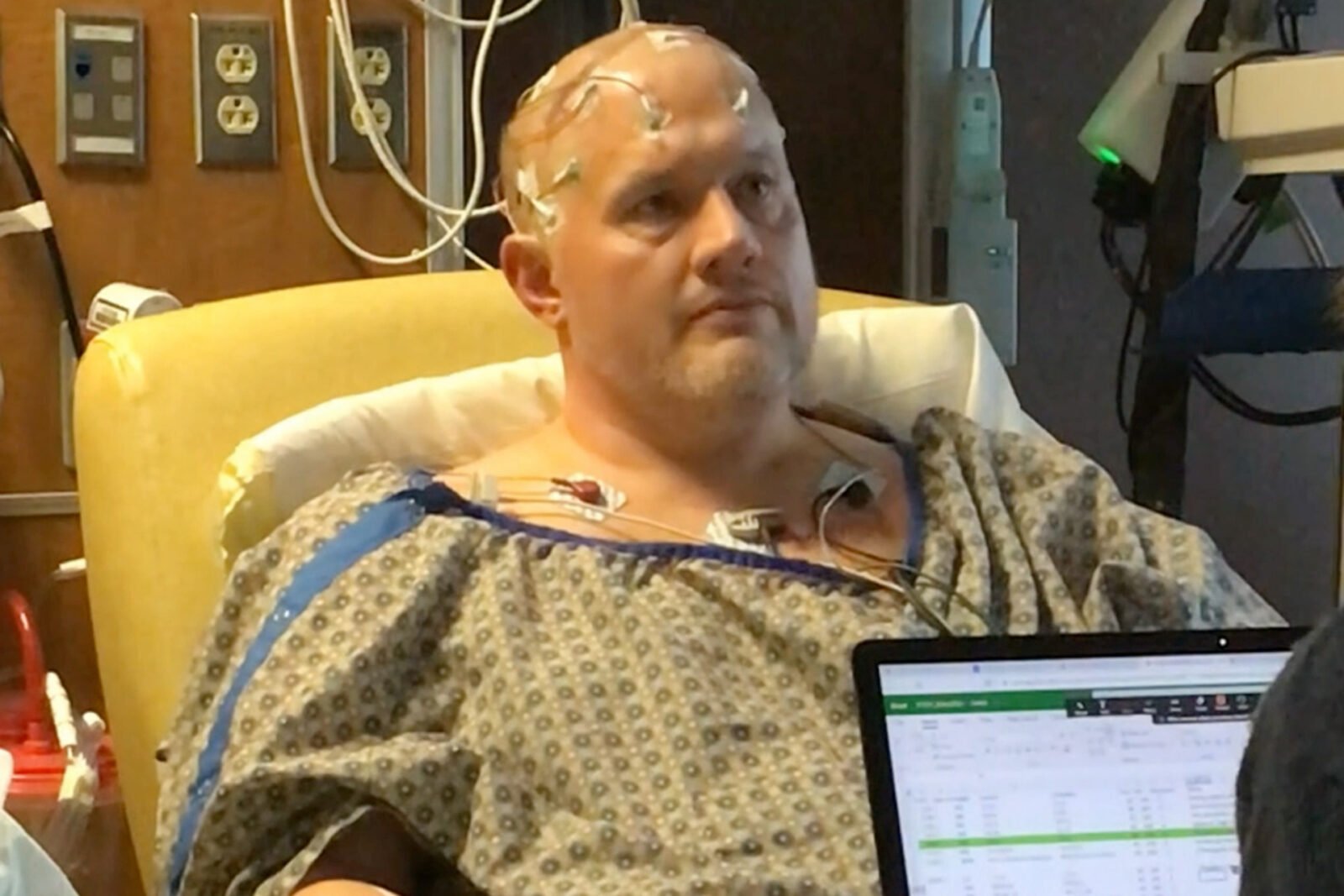 31 évig semmi sem hatott a depressziójára, most egy kísérleti agystimulációs terápia javított az állapotán