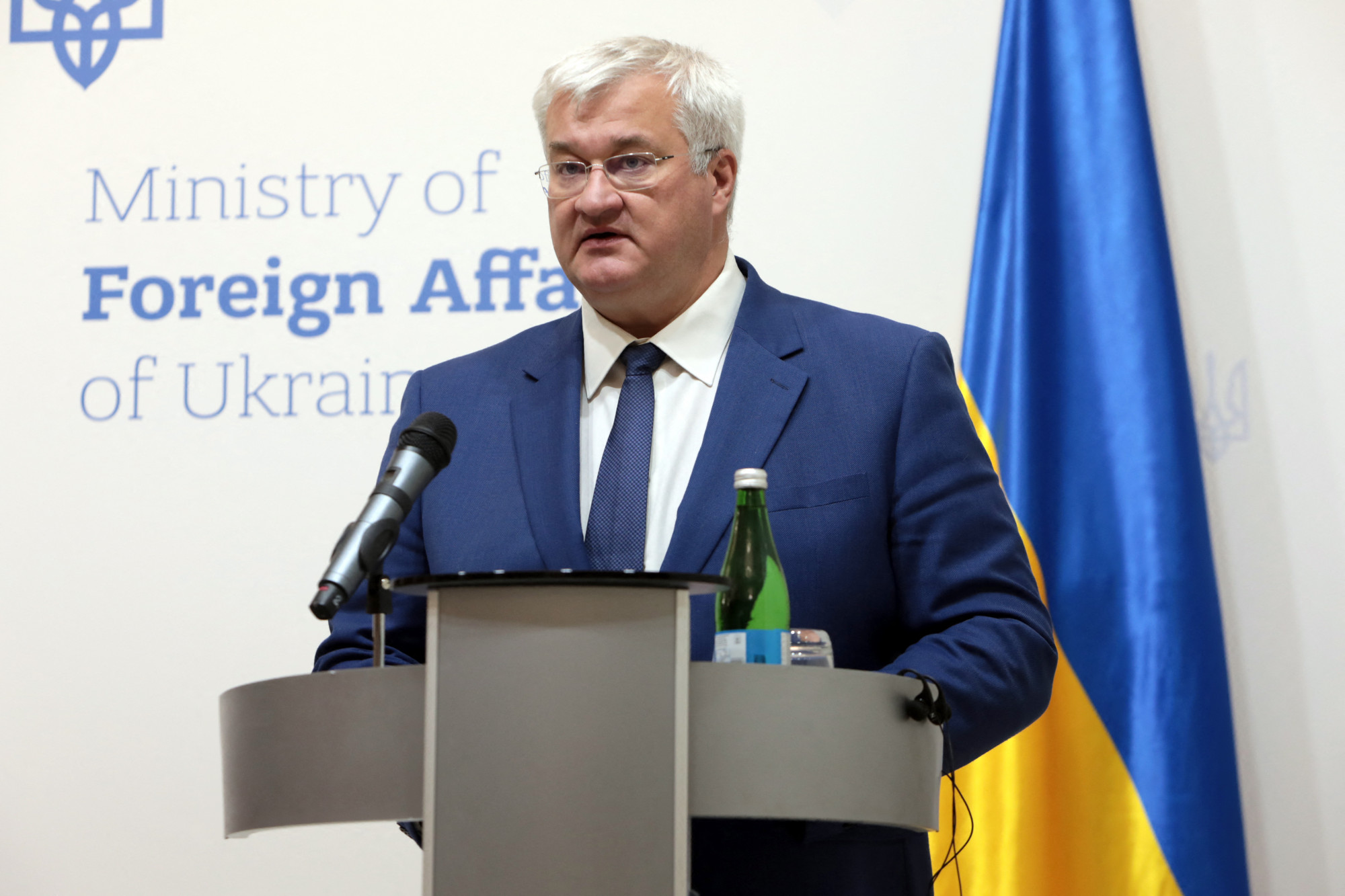 Robert Brovdi kitiltása után az ukrán külügy behívta a magyar nagykövetet, hogy „az ukrajnai magyar kisebbséggel szembeni” diszkrimináció ellen tiltakozzon