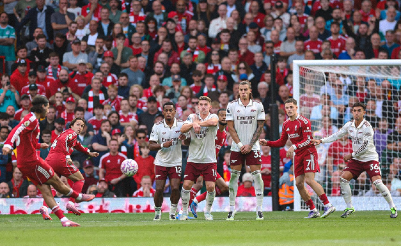 Szoboszlai 30 méteres, bődületes szabadrúgásgóljával nyert a Liverpool az Arsenal ellen