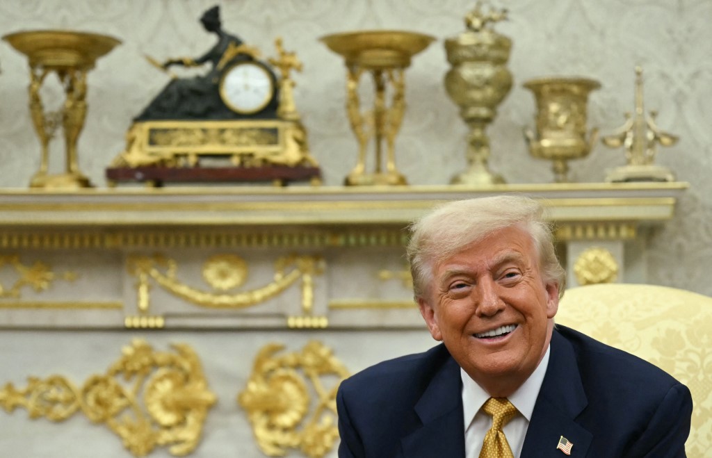 Trump aranyba öntötte a Fehér Házat, és szórt rá még egy kis aranyport