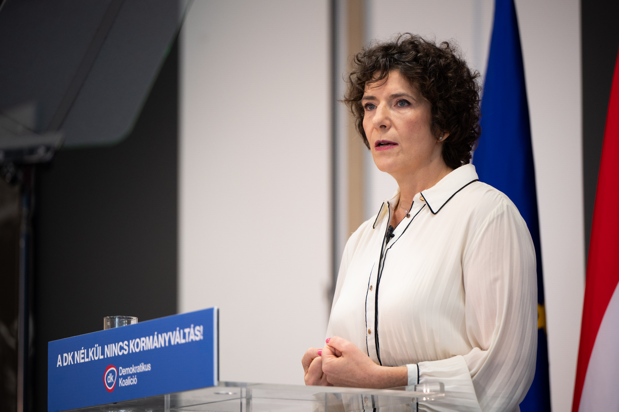 Dobrev Klára: Eltöröljük az Alaptörvényt, elkobozzuk a korrupt vagyont, a határon túliak ne szavazhassanak, és legyen kétfordulós a választási rendszer