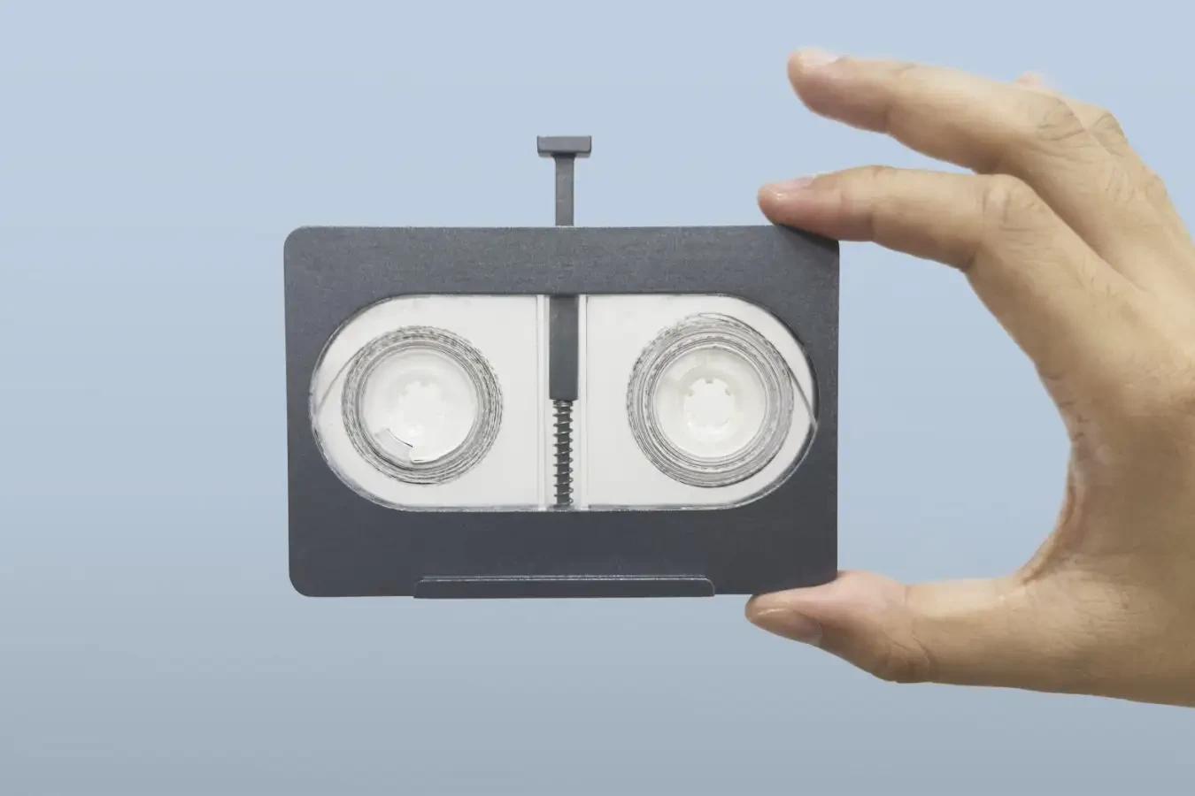 Magnókazetta alakú DNS-adattárolót hoztak létre, amire ráfér minden valaha rögzített dal