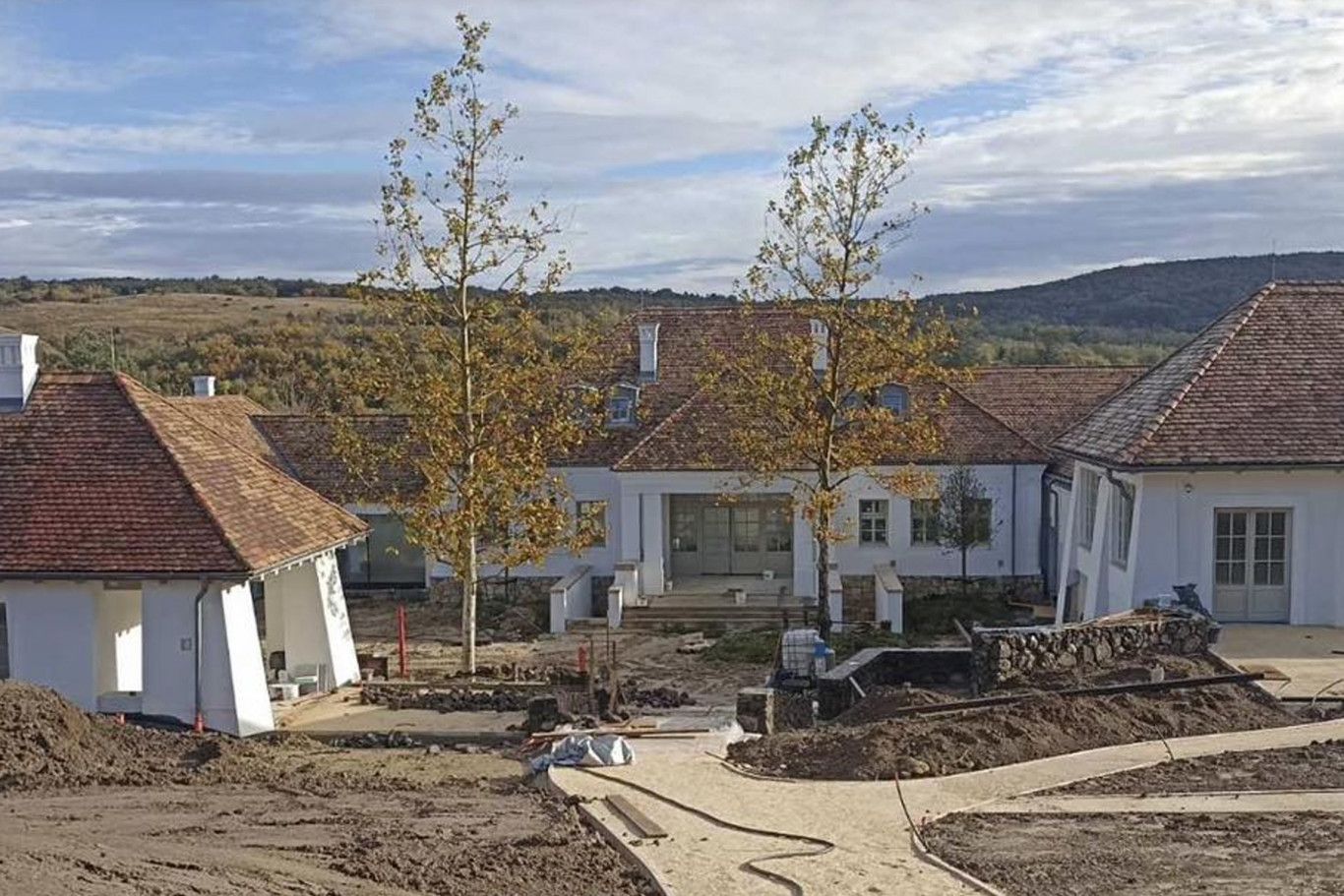 Még nem áll úgy, mint Hatvanpuszta, de szépül a balatonhenyei birtok is