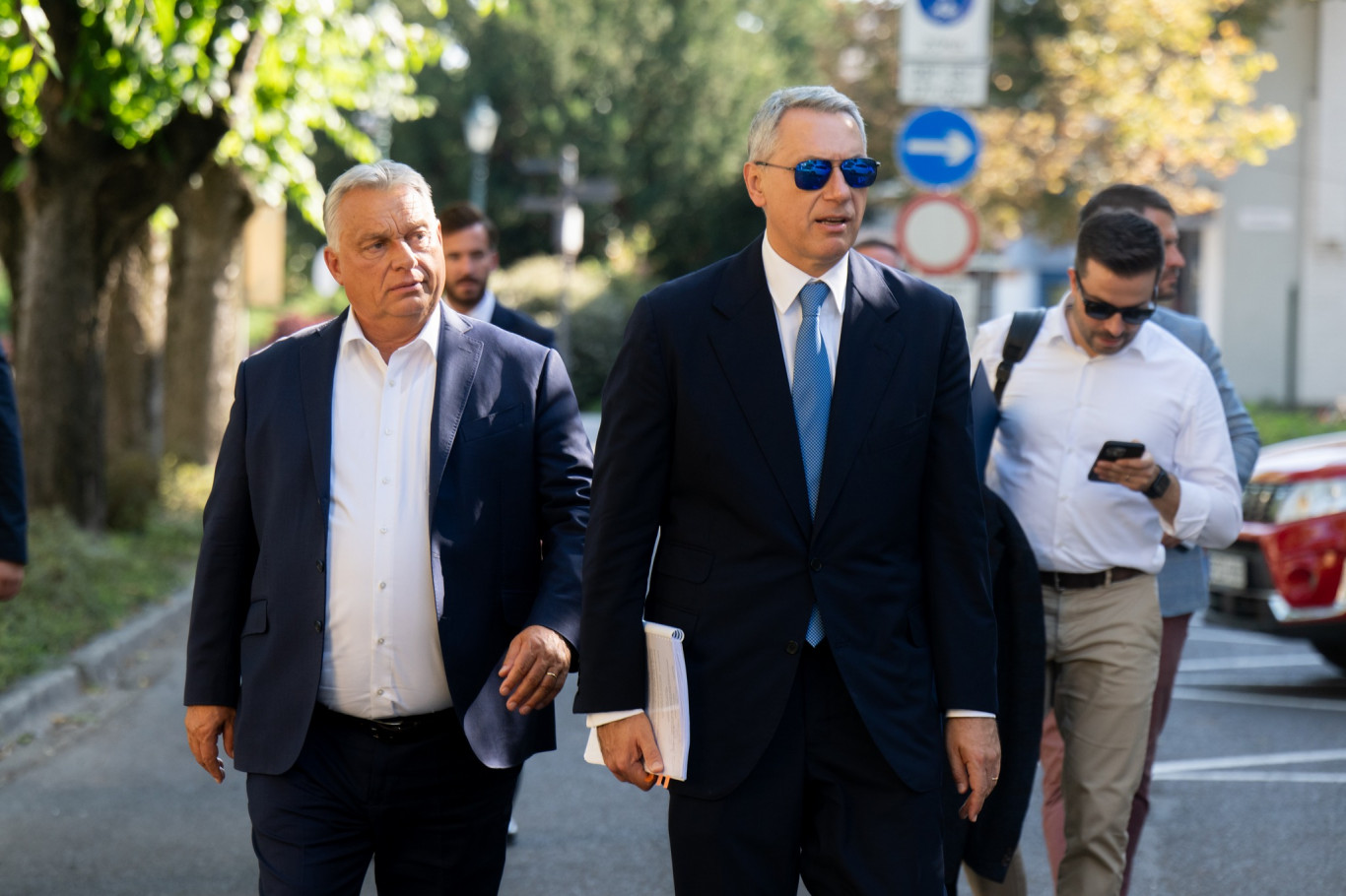 Lázár háborúja: Magyarország legnagyobb alvállalkozójának kiszorítása