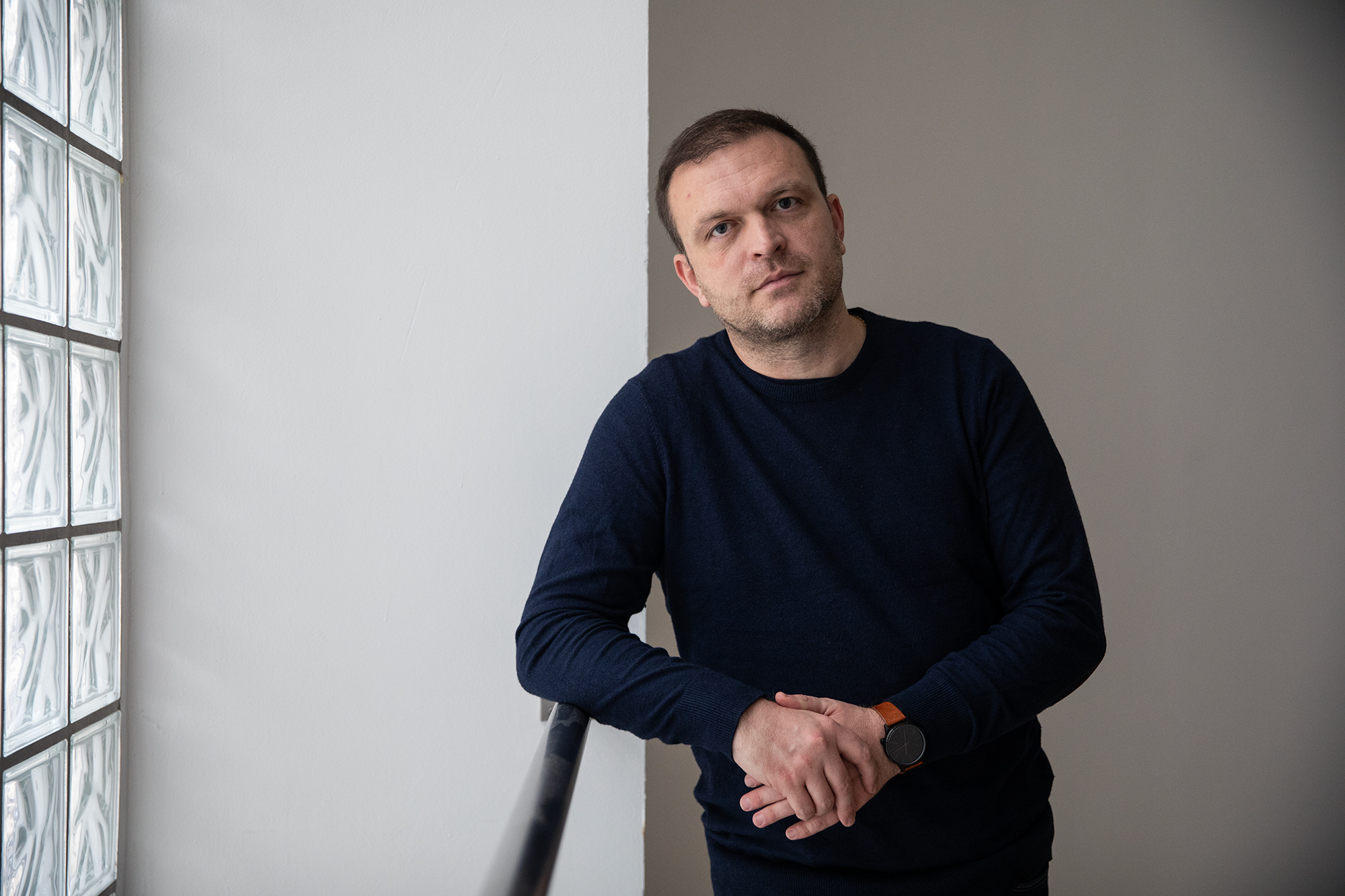 Petr Gulenko a 444-nek: „A propaganda adja a szimbolikus kereteket, az emberek pedig eldöntik, hogyan élnek benne”