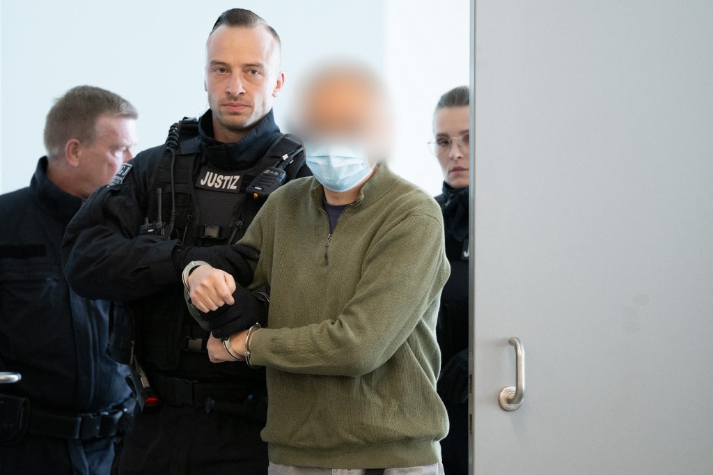 4 év 9 hónap börtönt kapott a szélsőjobboldali AfD Kínának kémkedő munkatársa