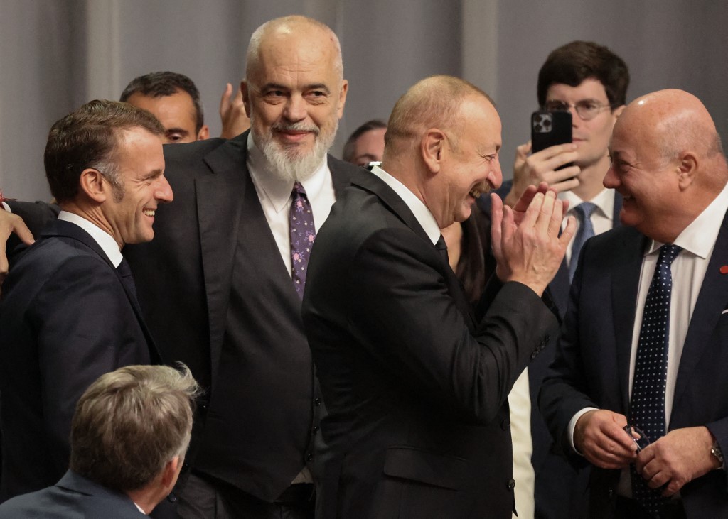 Együtt röhögtek a világtérképet nem ismerő Trumpon az európai vezetők