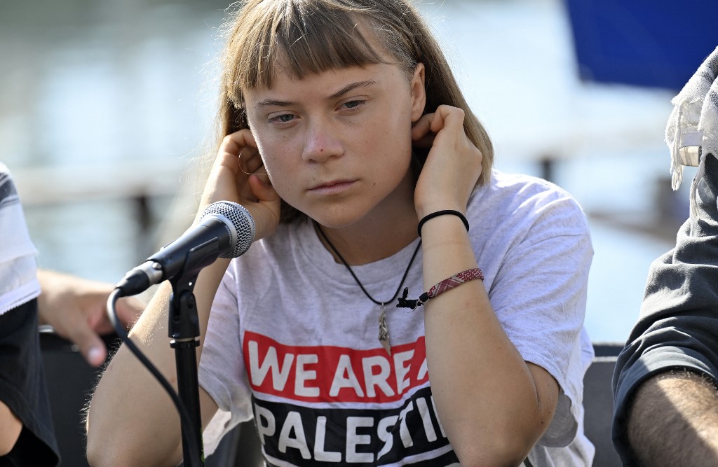 Izrael kitoloncolta Greta Thunberget és a Gázába tartó flottilla további 170 aktivistáját