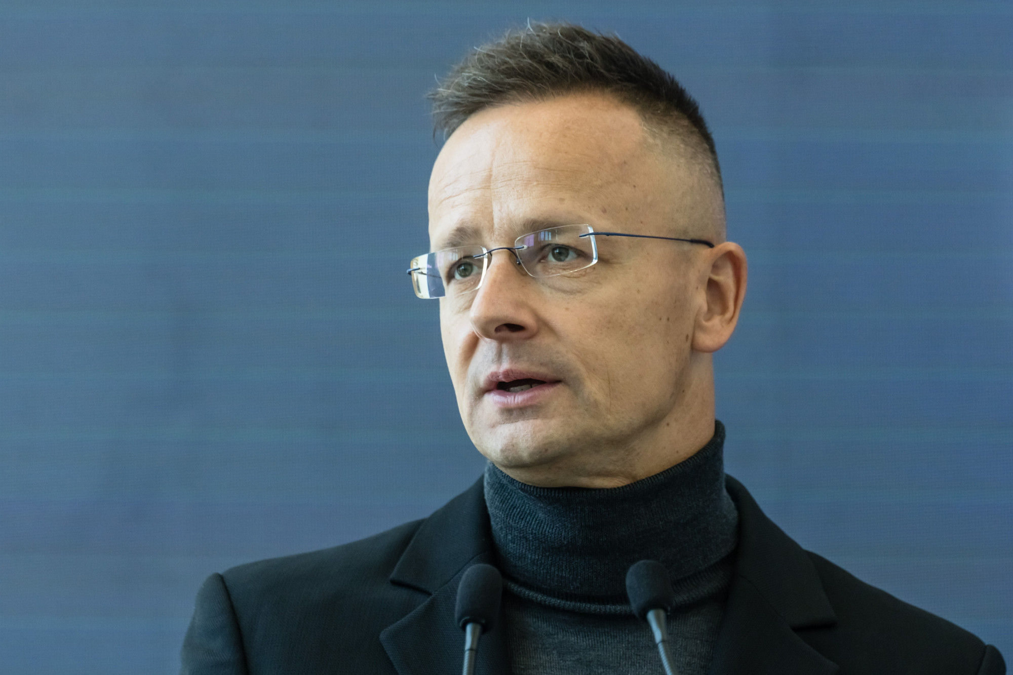 Örményországba küldené nagykövetnek Orbán korábbi angoltanárát Szijjártó Péter