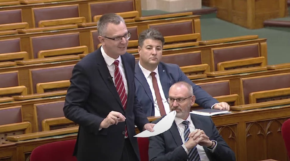Rétvári Bence már ott tart, hogy Juhász Péter Pált Demszky Gábor nevezte ki