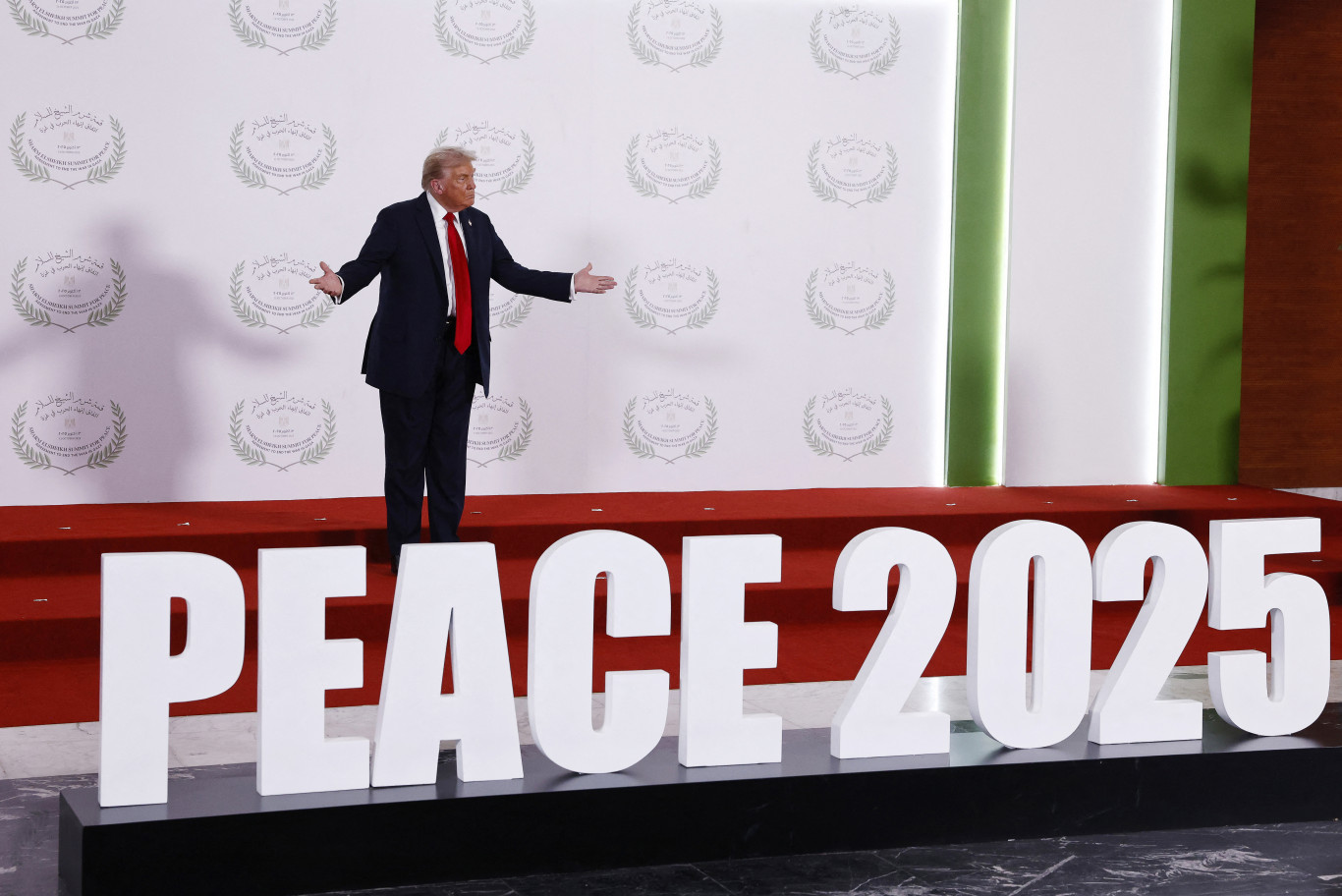 Trump: „Egy új Közel-Kelet történelmi hajnala”
