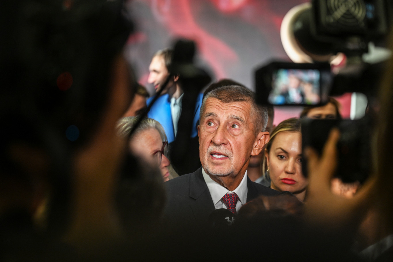 Babiš máris ízelítőt kapott abból, milyen lesz együtt kormányozni a szélsőséges pártokkal