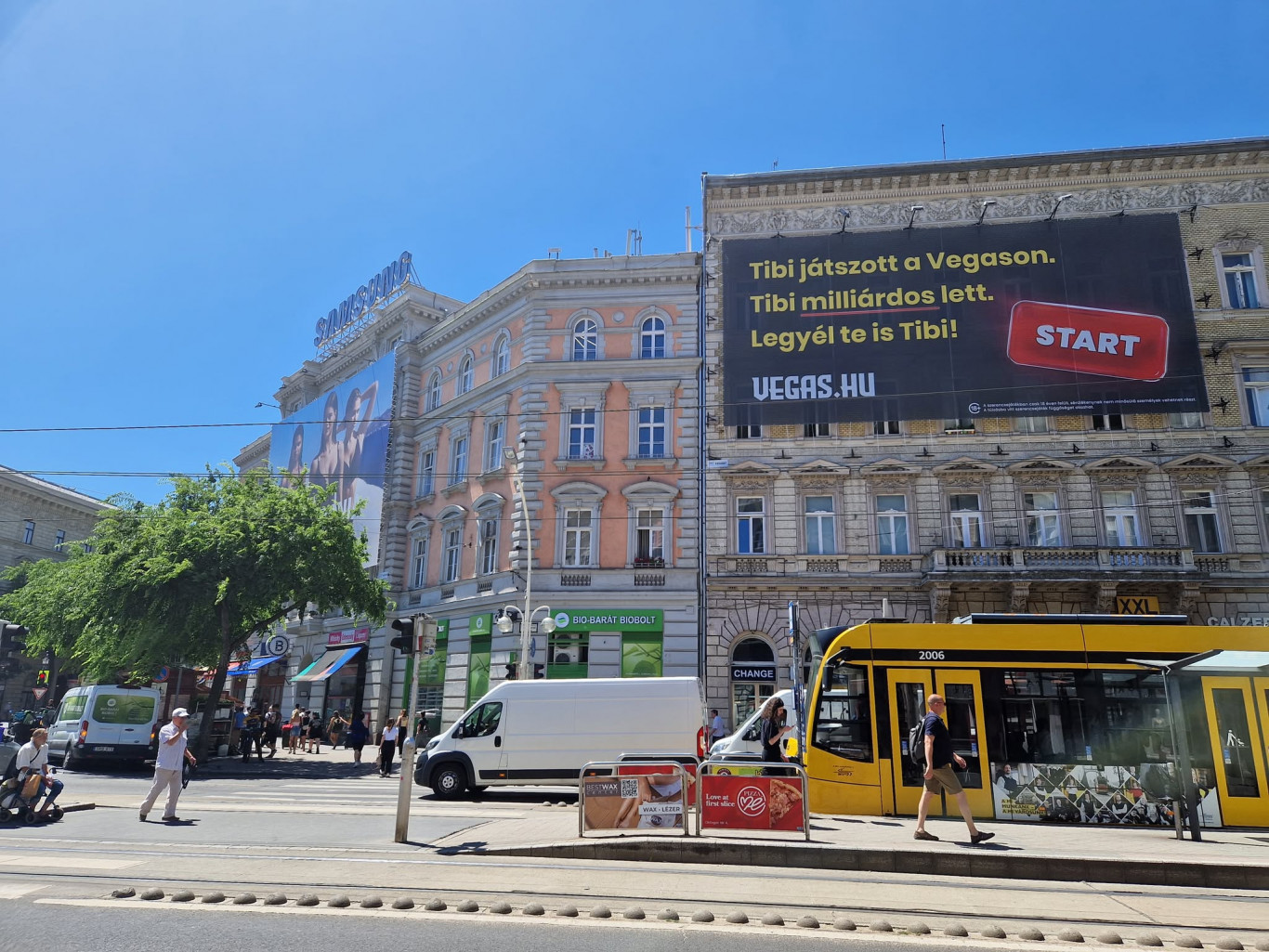 Terézváros nem akar szerencsejáték-hirdetéseket és óriásmolinókat