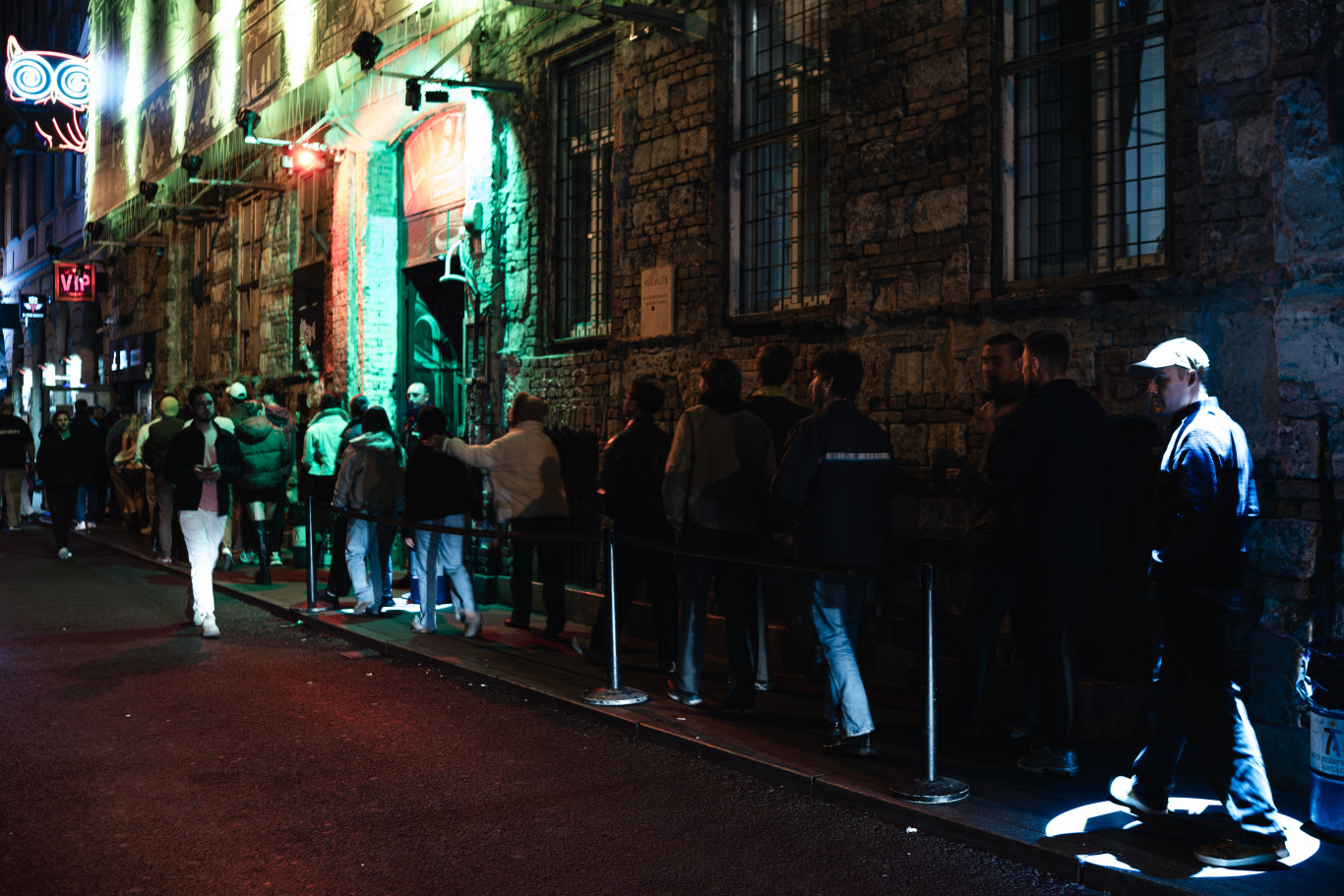 Halálra vertek egy férfit egy V. kerületi szórakozóhelyen szombaton