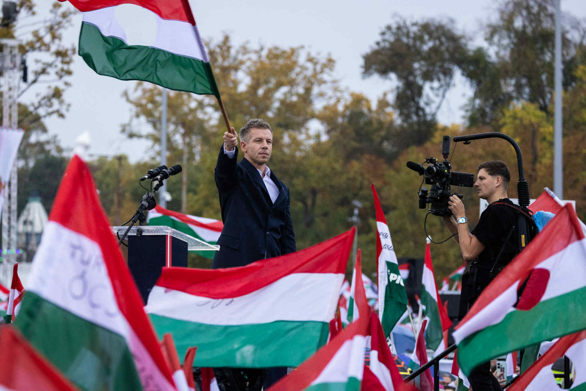 Miszlikbe aprította Magyar Péter Orbánt