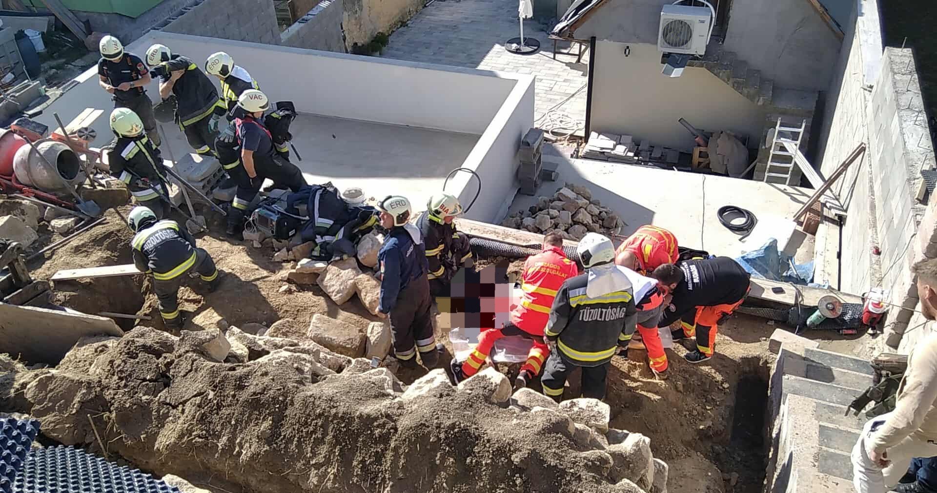 Munkásokra dőlt egy támfal Biatorbágyon