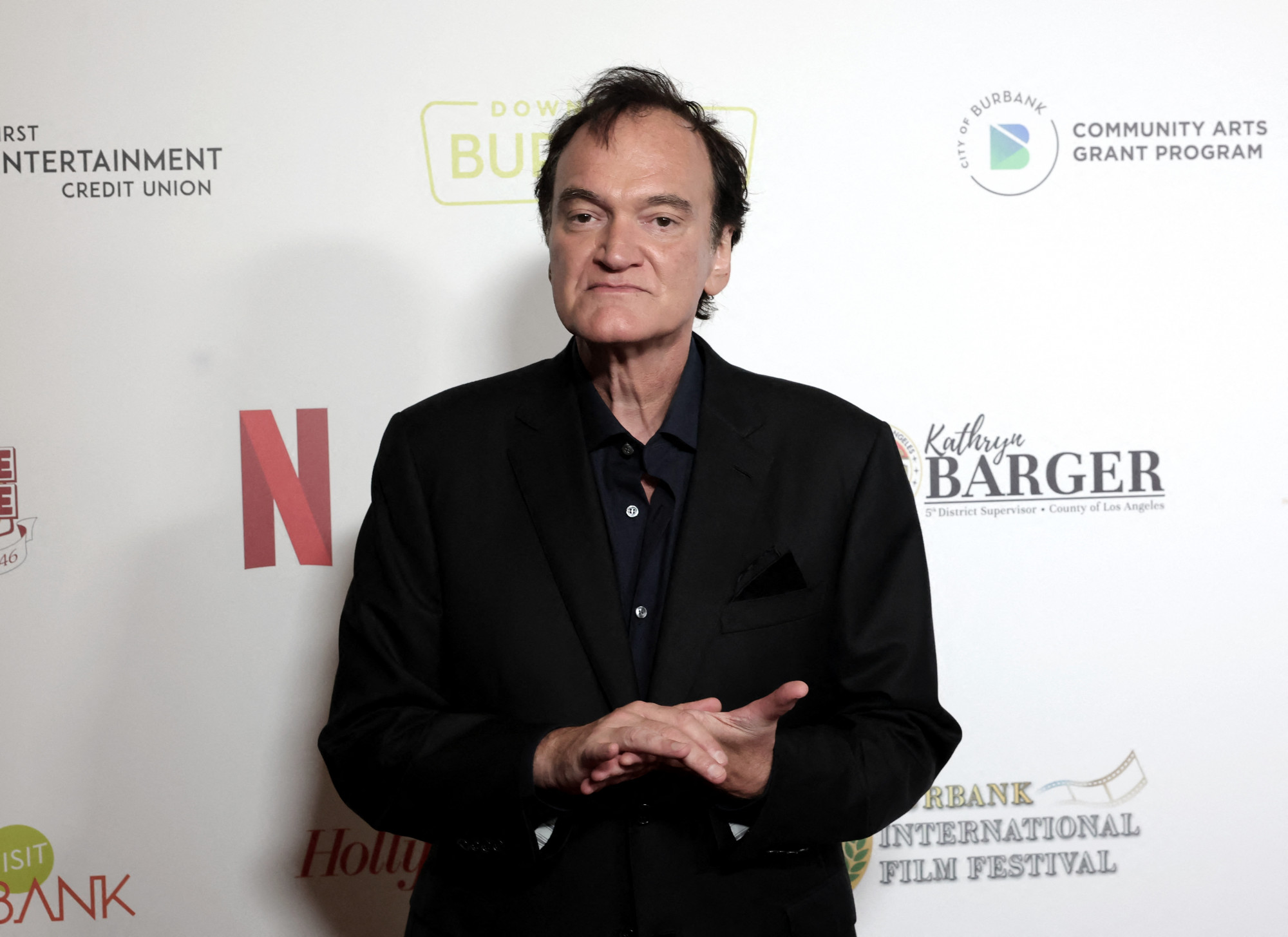 Harminc évvel az Alkonyattól pirkadatig után ismét jelentős szerepben tér vissza a filmvászonra Quentin Tarantino