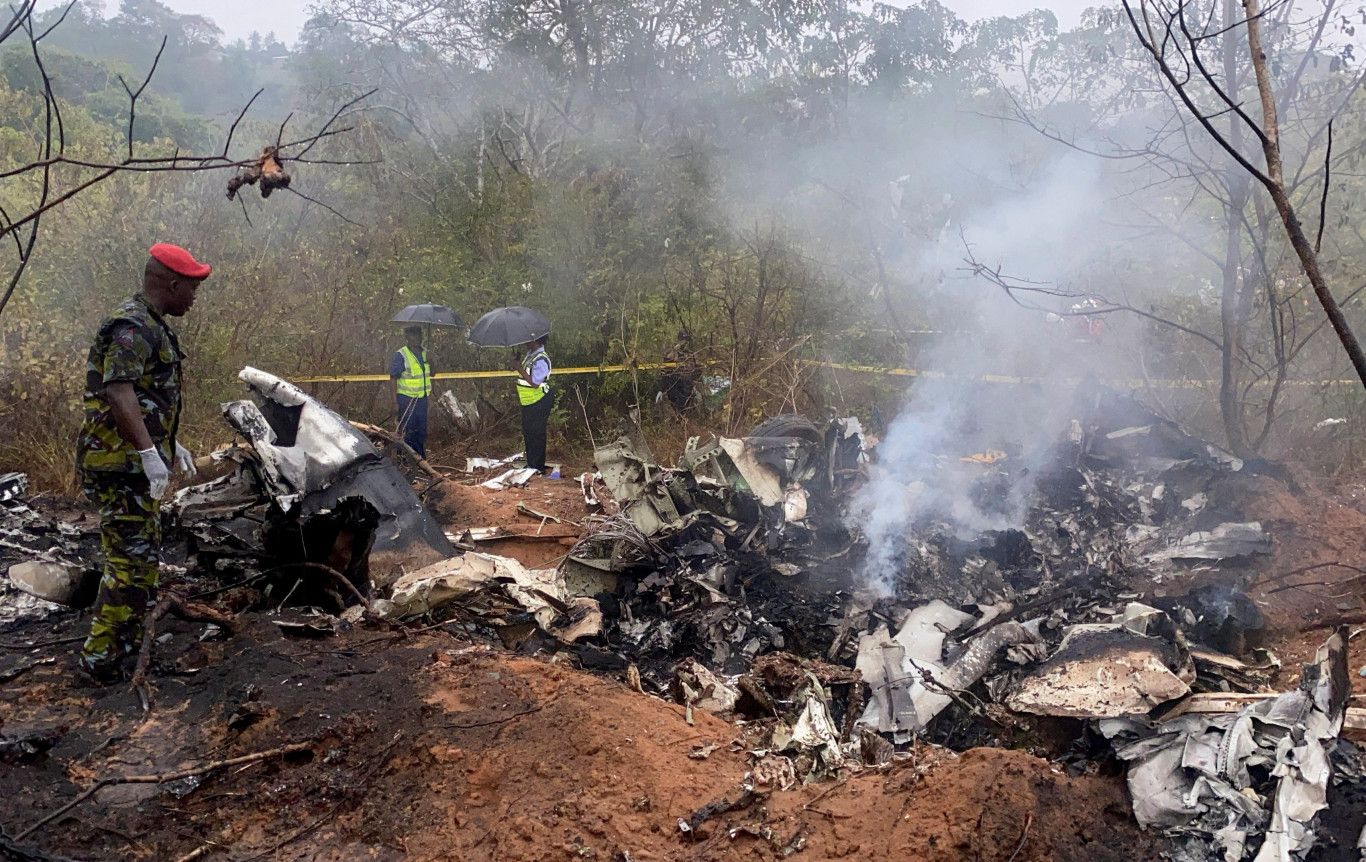 Kisrepülőgép baleset Kenya partjainál: 12 halott, magyar turisták is az áldozatok között Kisrepülőgép baleset Kenya partjainál: 12 halott, magyar turisták is az áldozatok között