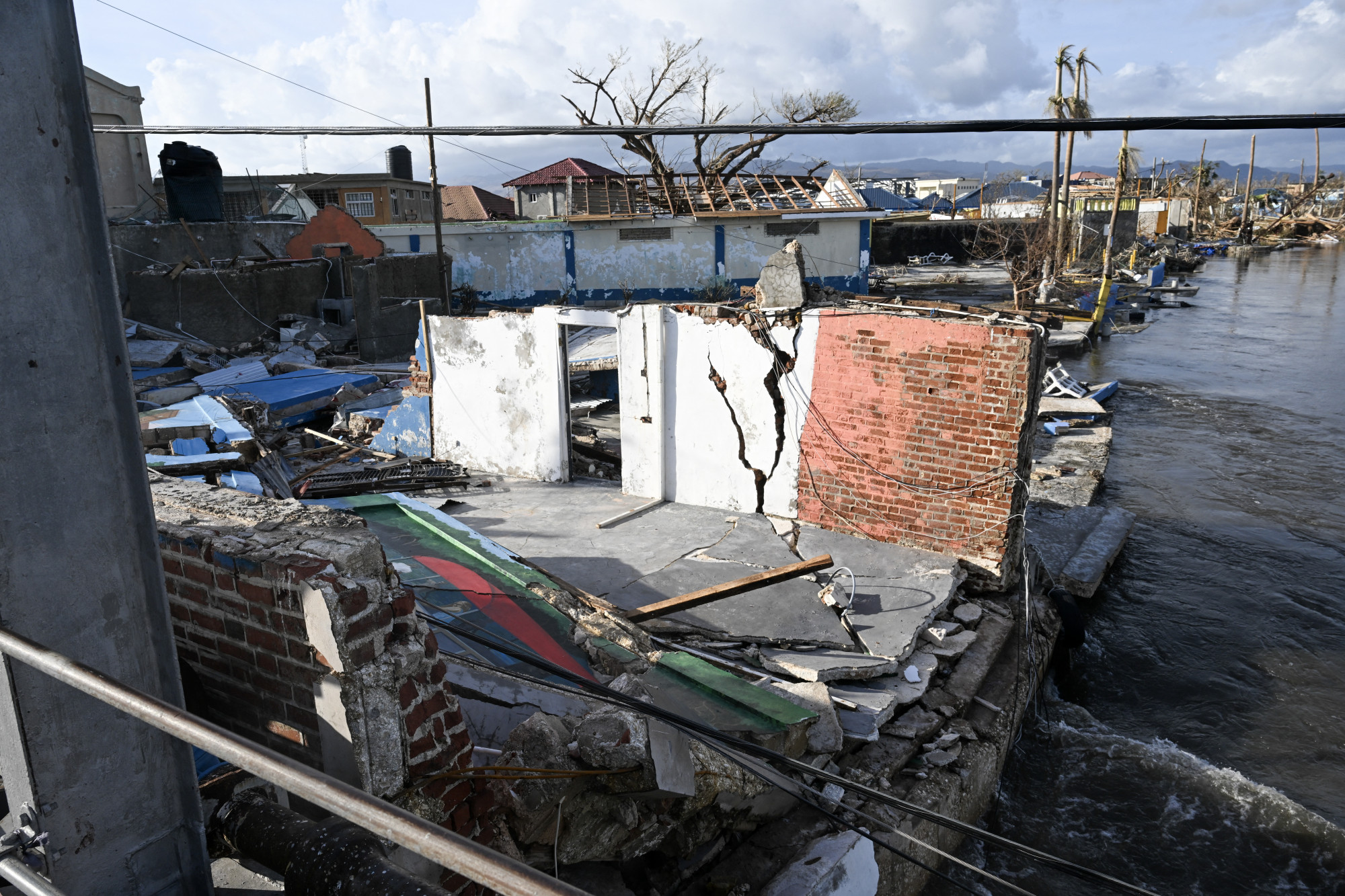 49-re nőtt a Melissa hurrikán halálos áldozatainak száma