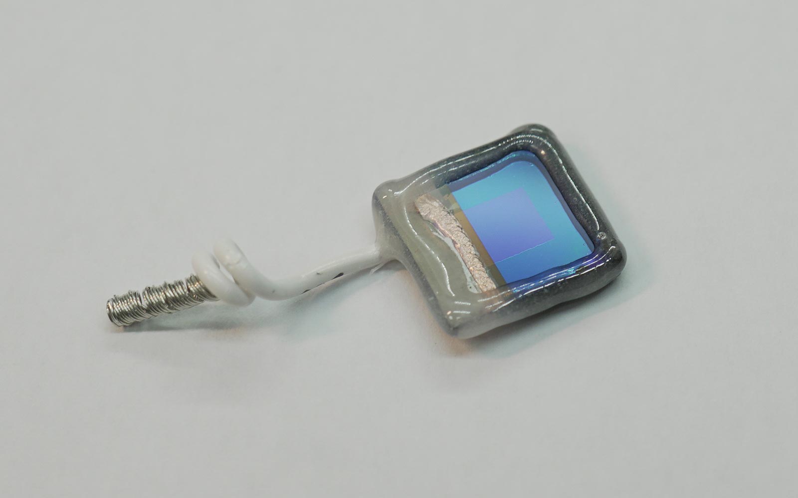 „Mesterséges falevél” segíthet a vegyiparnak áttérni a fosszilis tüzelőanyagokról a fenntartható energiára