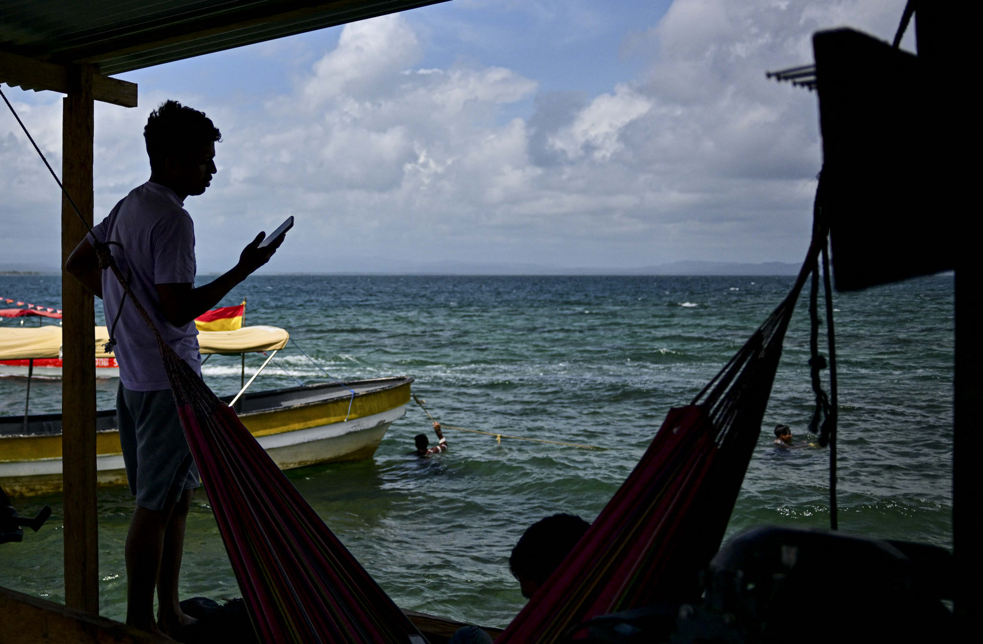 Már a második gyerek fullad a tengerbe, miközben az Egyesült Államokból hajózik haza Kolumbiába