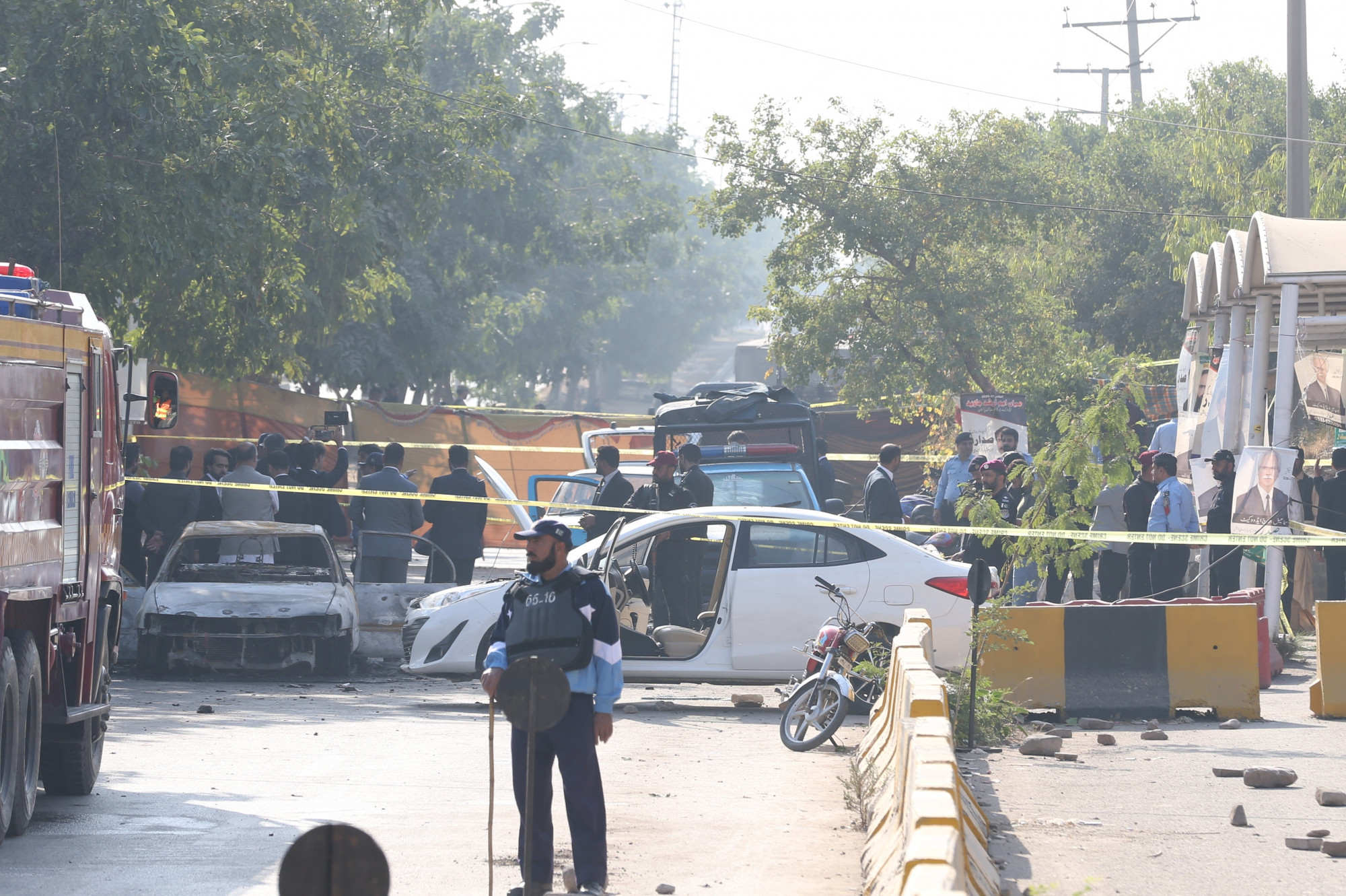 Tizenkét halottja van egy öngyilkos merényletnek Pakisztánban
