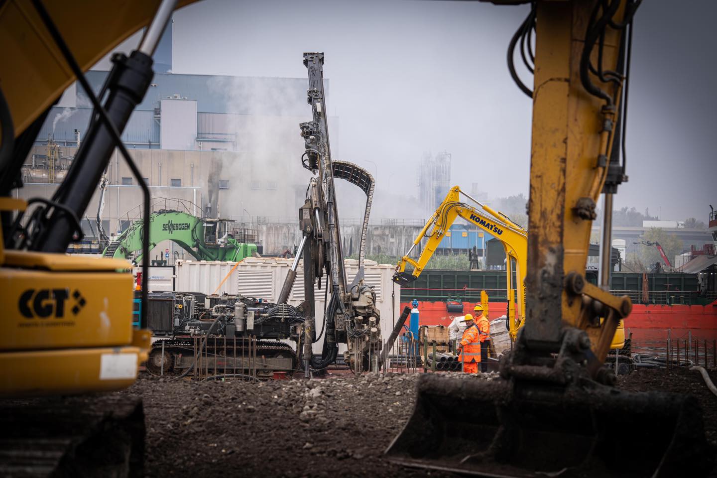 Bármennyit is csúszik, a külügy szerint mindig a tervezett ütemben épül Magyarország tengeri kikötője Triesztben