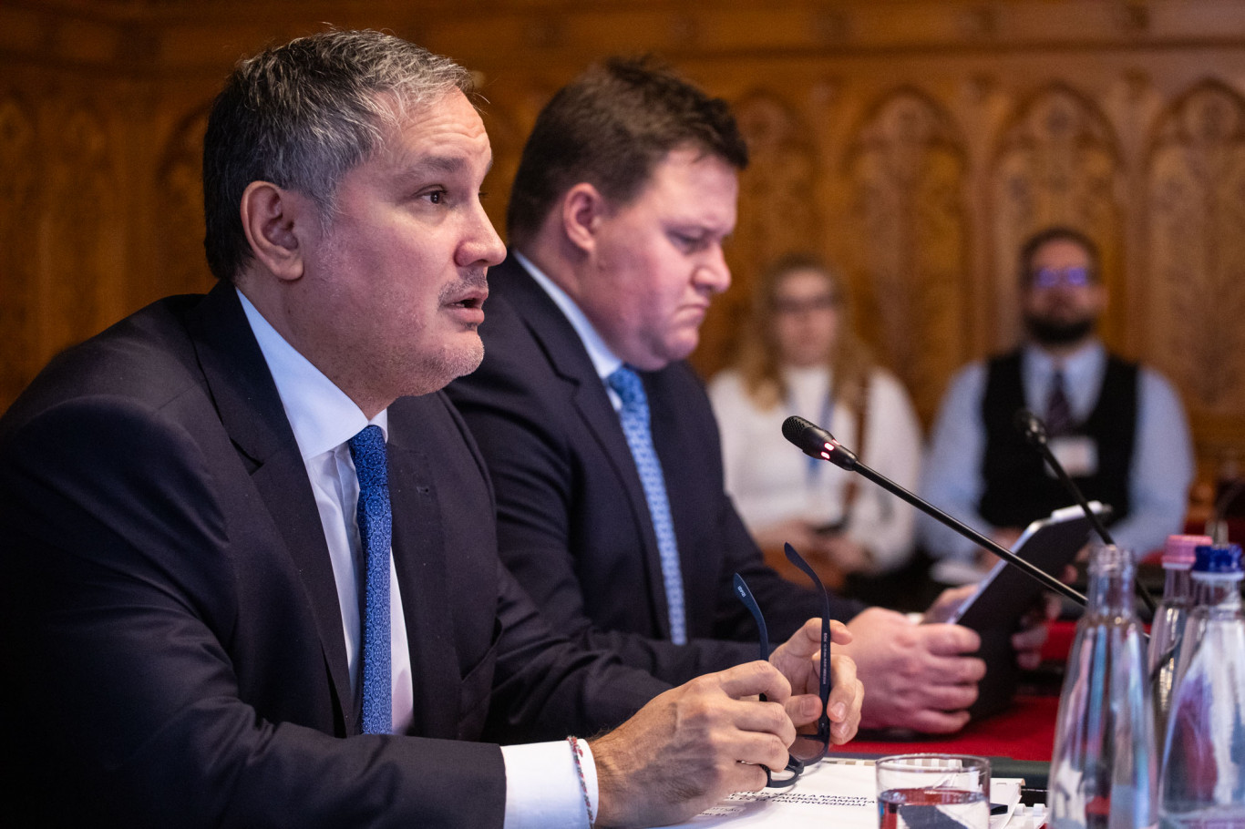 Gigantikus hiány az államkasszában, történelmi rekordra nőtt a költségvetési deficit november végére